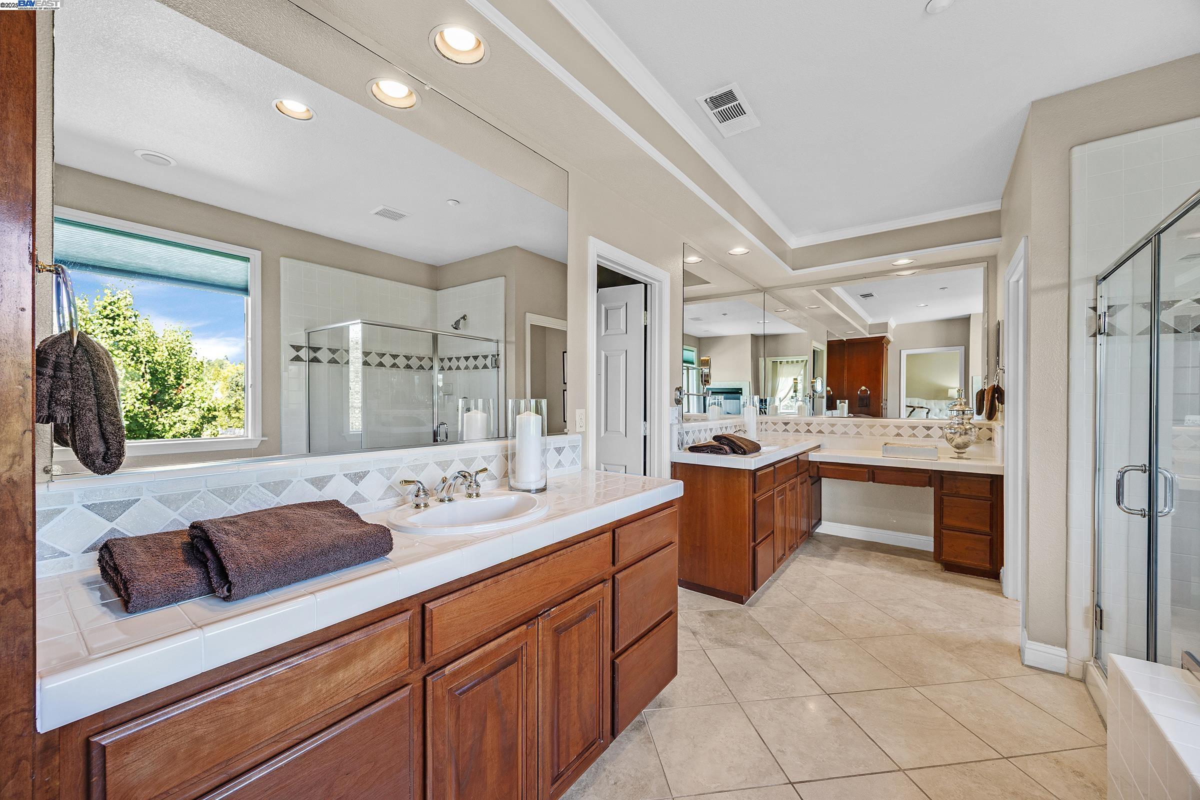 Detail Gallery Image 30 of 52 For 2304 White Oak Pl, Livermore,  CA 94550 - 6 Beds | 4/1 Baths