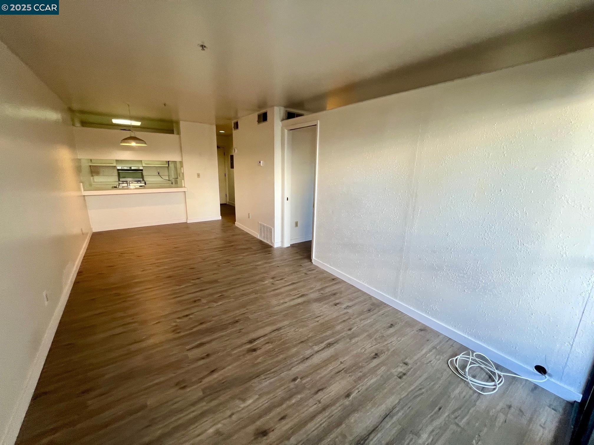 Photo #17: 41111738 Listing: Photo #17