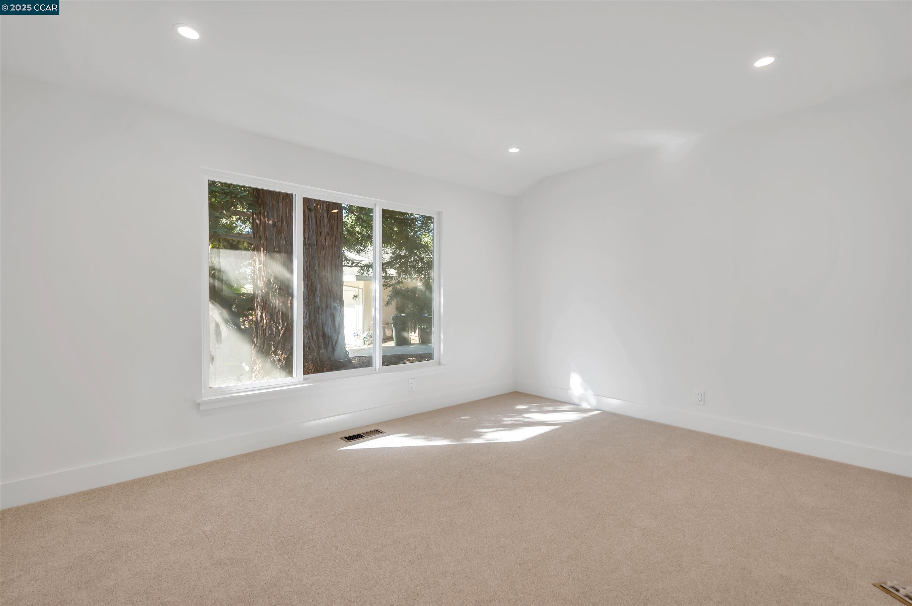 Detail Gallery Image 18 of 26 For 226 Alderbrook Pl, Moraga,  CA 94556 - 4 Beds | 2/1 Baths