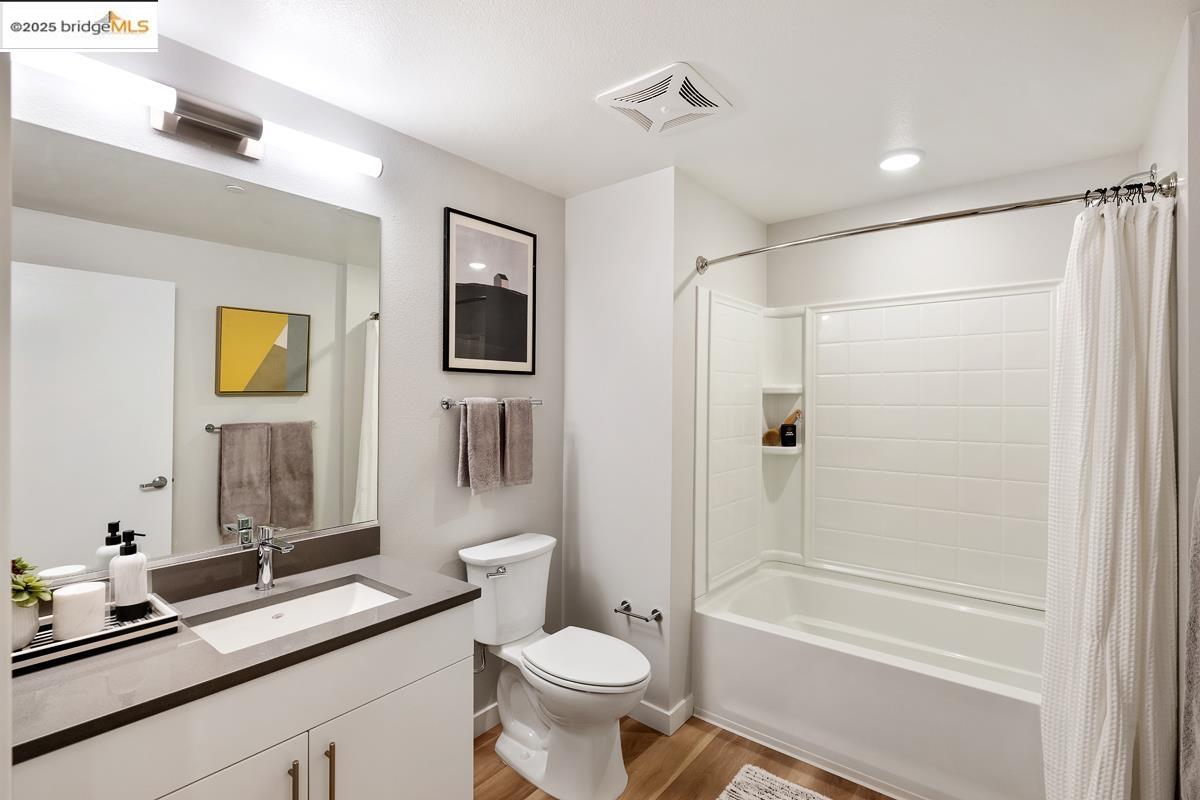 Detail Gallery Image 20 of 43 For 260 Brooklyn Basin Way #540,  Oakland,  CA 94606 - 1 Beds | 1 Baths