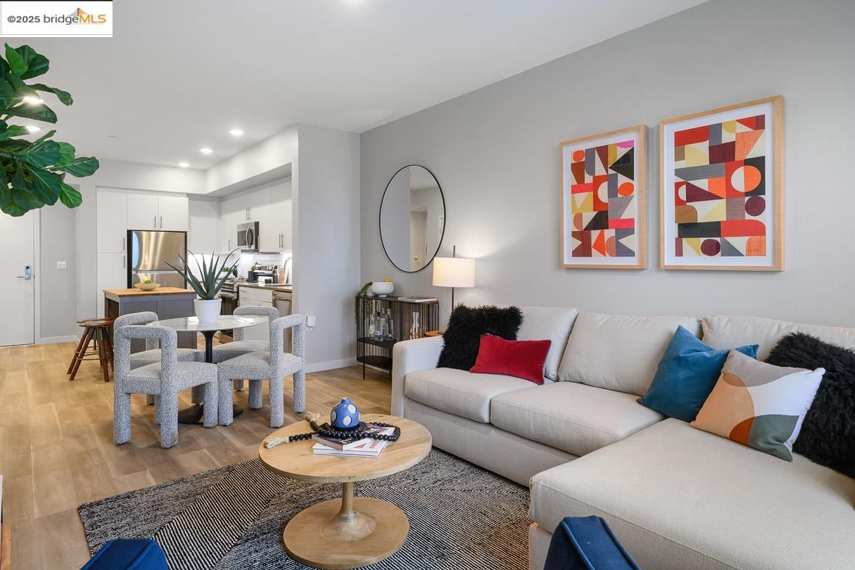 Detail Gallery Image 4 of 43 For 260 Brooklyn Basin Way #540,  Oakland,  CA 94606 - 1 Beds | 1 Baths