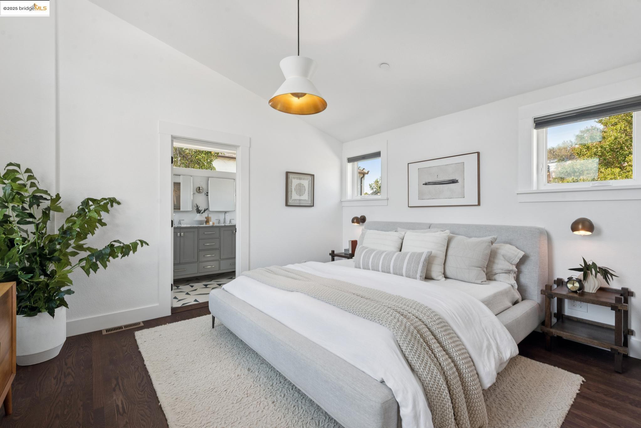 Detail Gallery Image 29 of 60 For 1120 Garfield Avenue, Albany,  CA 94706 - 4 Beds | 3 Baths