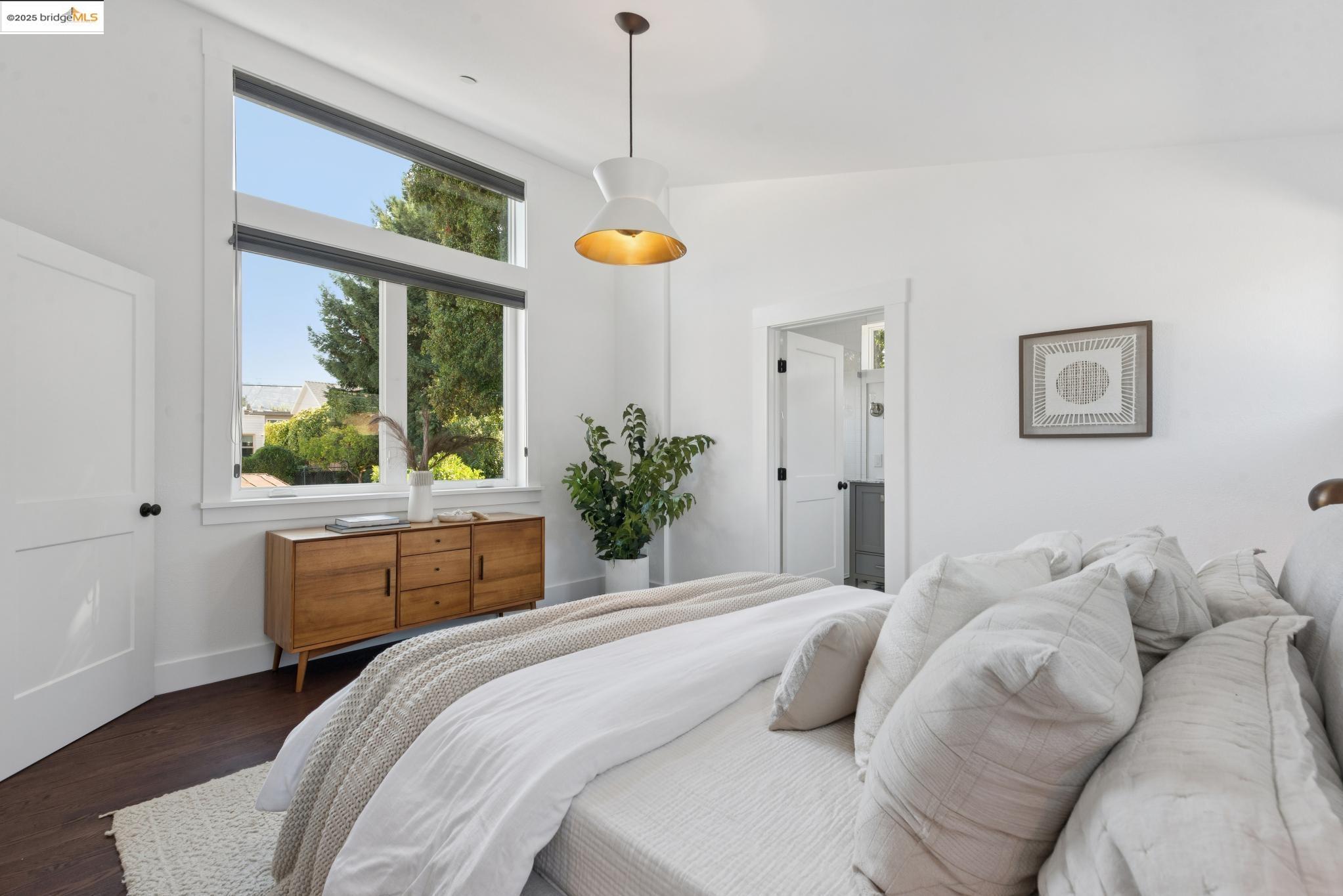 Detail Gallery Image 30 of 60 For 1120 Garfield Avenue, Albany,  CA 94706 - 4 Beds | 3 Baths