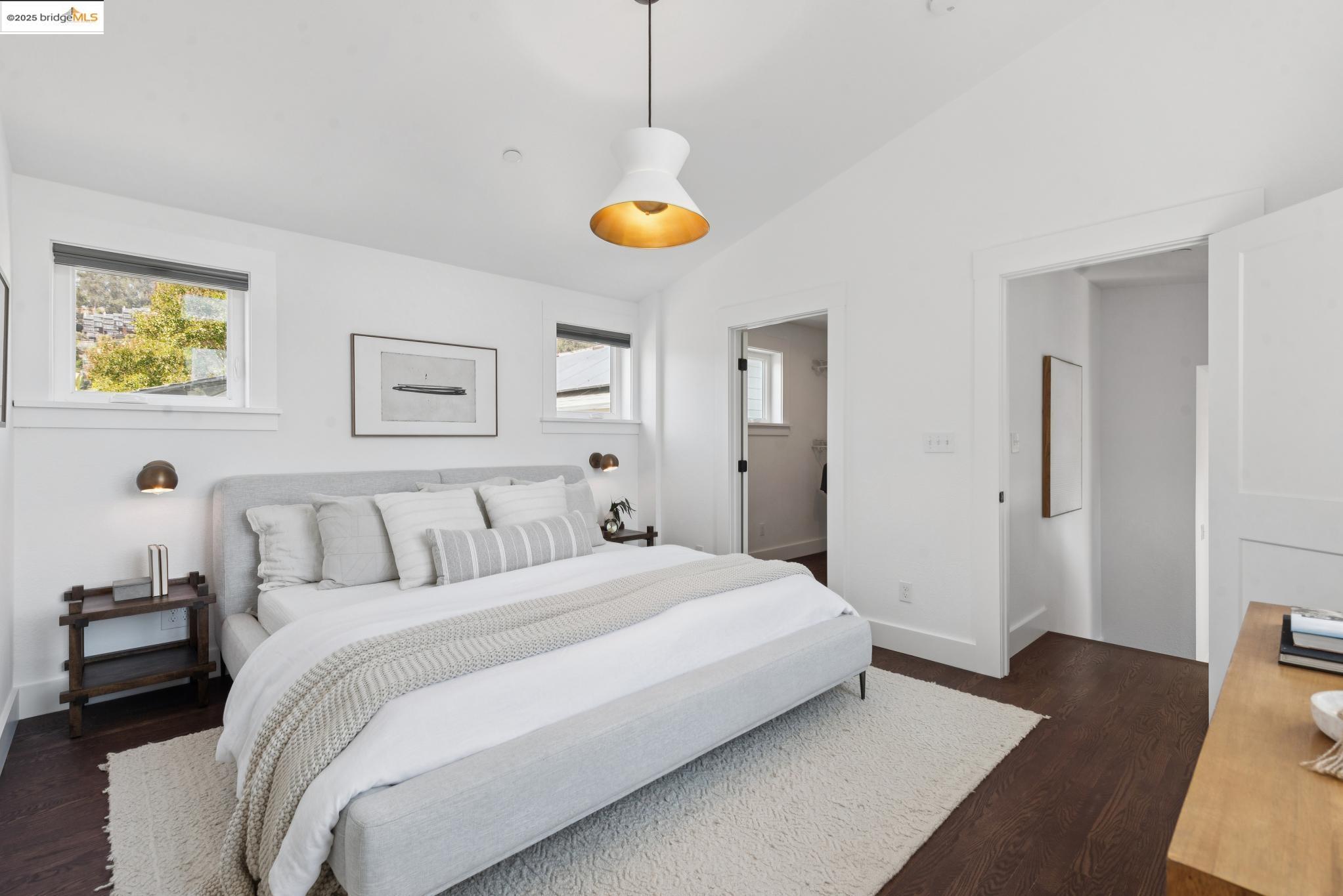 Detail Gallery Image 32 of 60 For 1120 Garfield Avenue, Albany,  CA 94706 - 4 Beds | 3 Baths