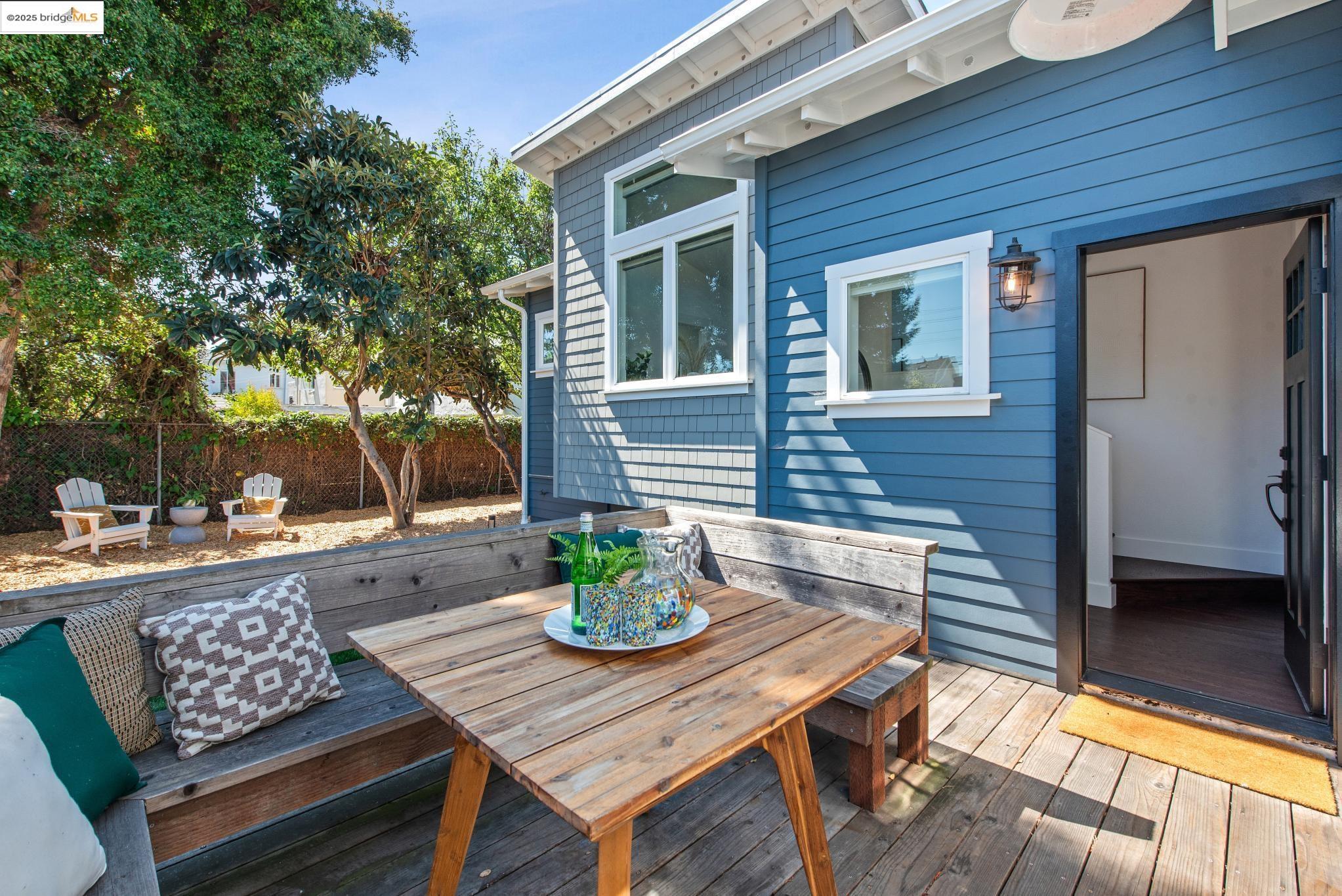 Detail Gallery Image 48 of 60 For 1120 Garfield Avenue, Albany,  CA 94706 - 4 Beds | 3 Baths