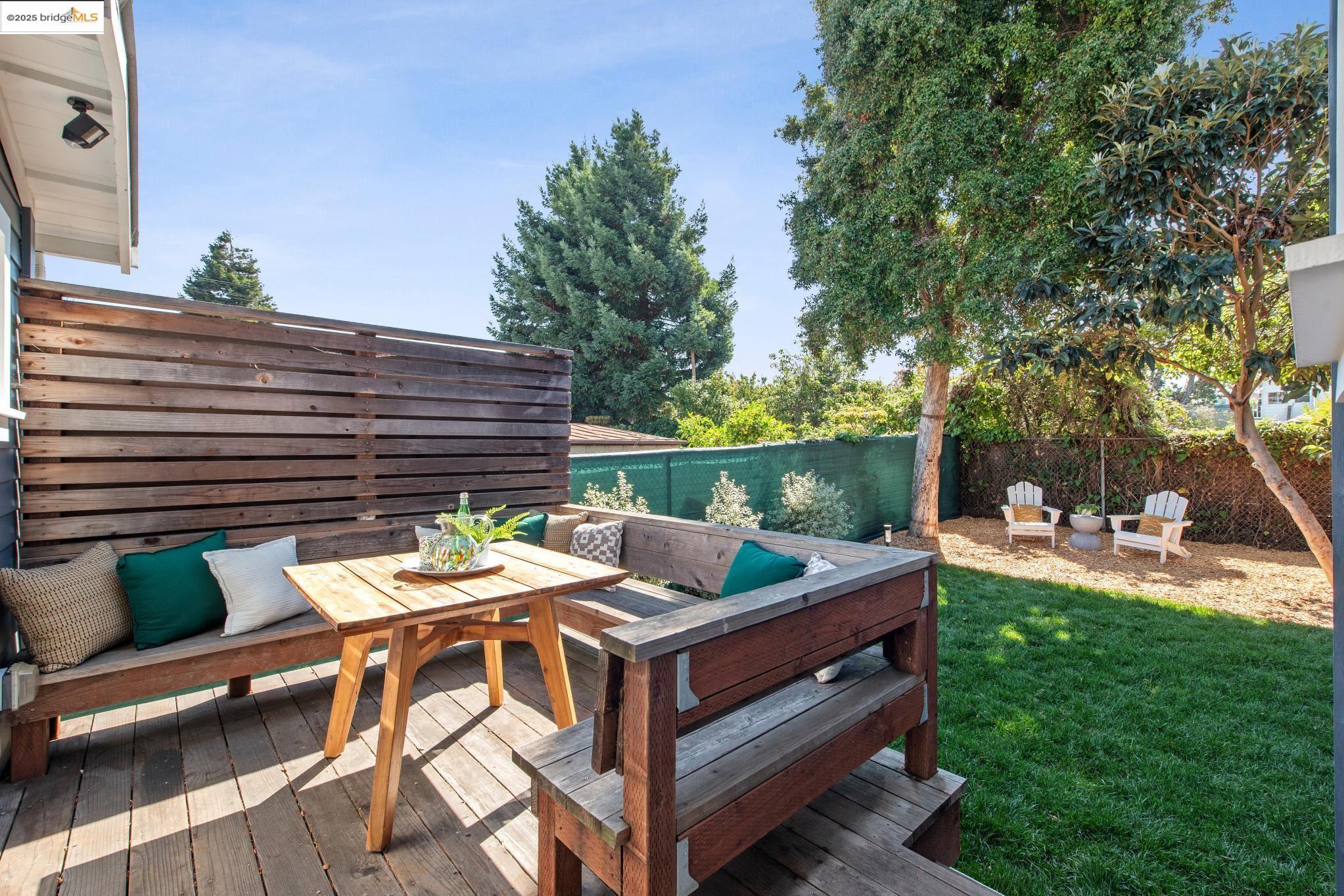 Detail Gallery Image 49 of 60 For 1120 Garfield Avenue, Albany,  CA 94706 - 4 Beds | 3 Baths