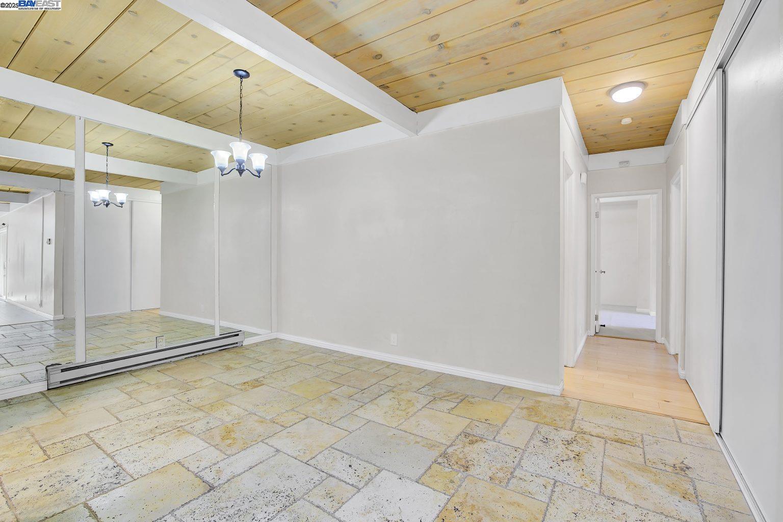Photo #10: 41111742 Listing: Photo #10