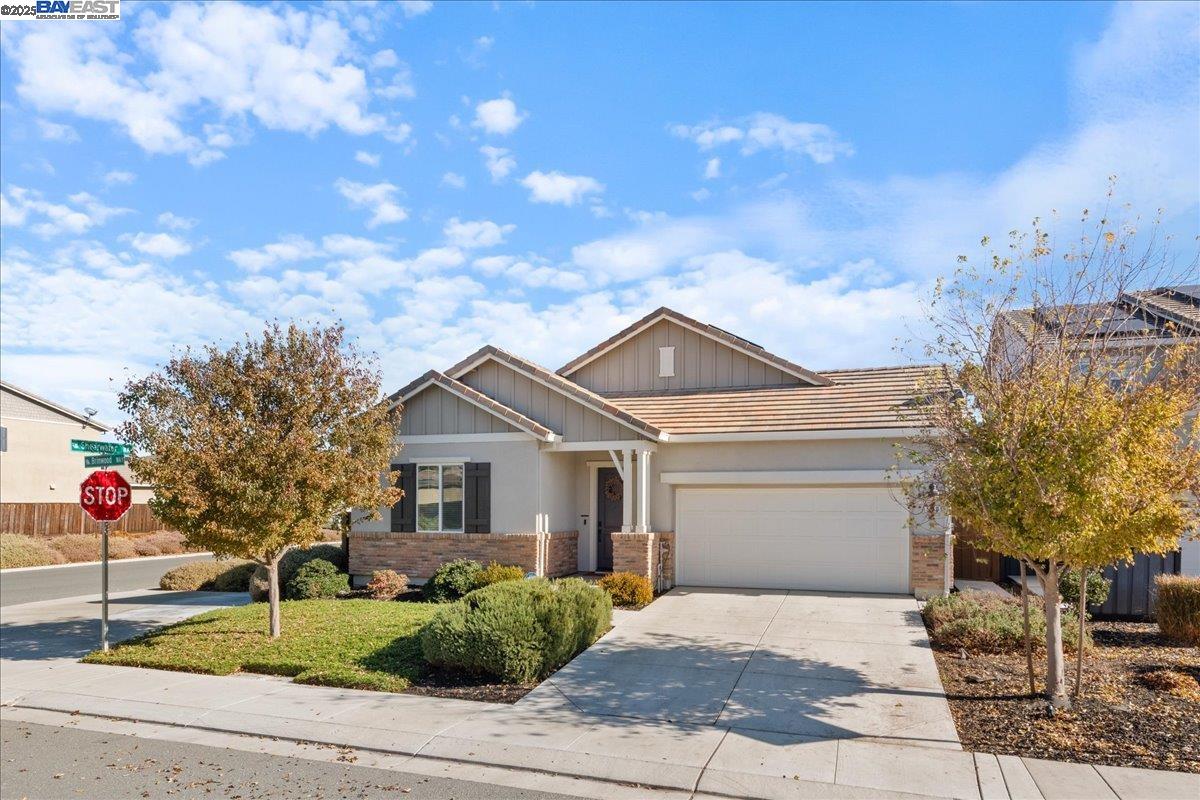Detail Gallery Image 5 of 47 For 500 Brinwood Way, Oakley,  CA 94561 - 3 Beds | 2/1 Baths