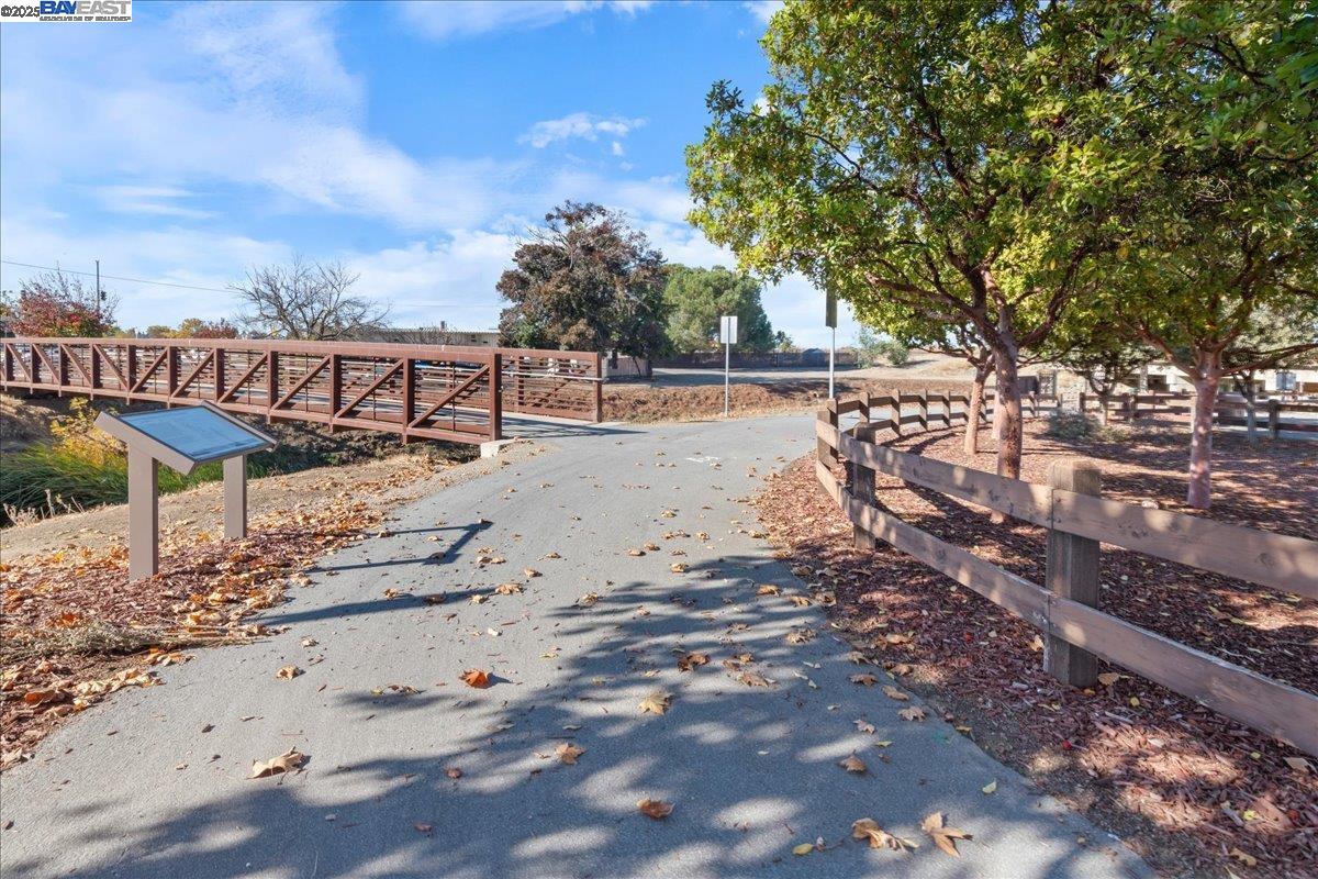 Detail Gallery Image 42 of 47 For 500 Brinwood Way, Oakley,  CA 94561 - 3 Beds | 2/1 Baths