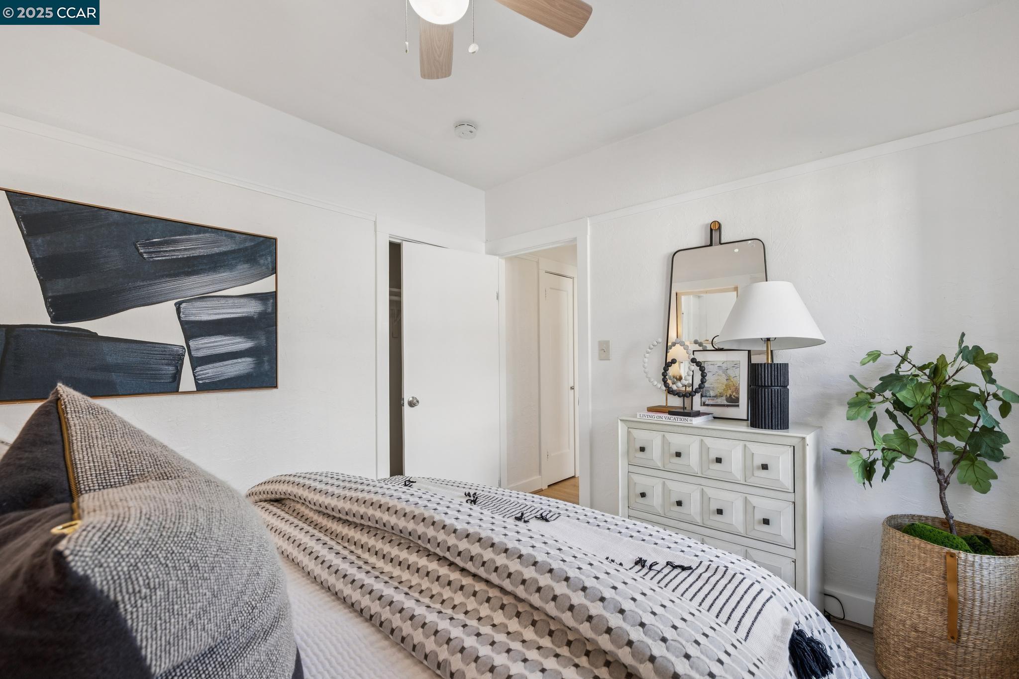 Detail Gallery Image 12 of 25 For 3952 Angelo Ave, Oakland,  CA 94619 - 2 Beds | 1 Baths