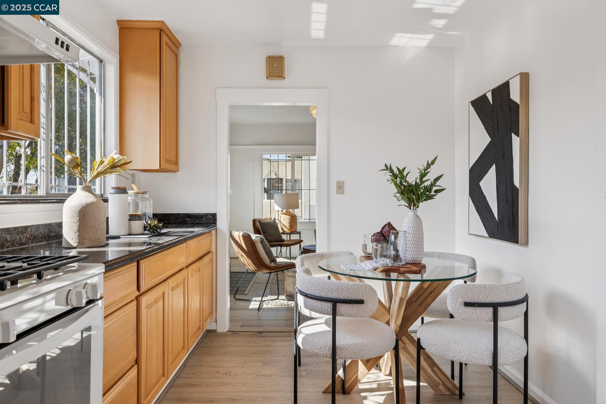 Detail Gallery Image 18 of 25 For 3952 Angelo Ave, Oakland,  CA 94619 - 2 Beds | 1 Baths