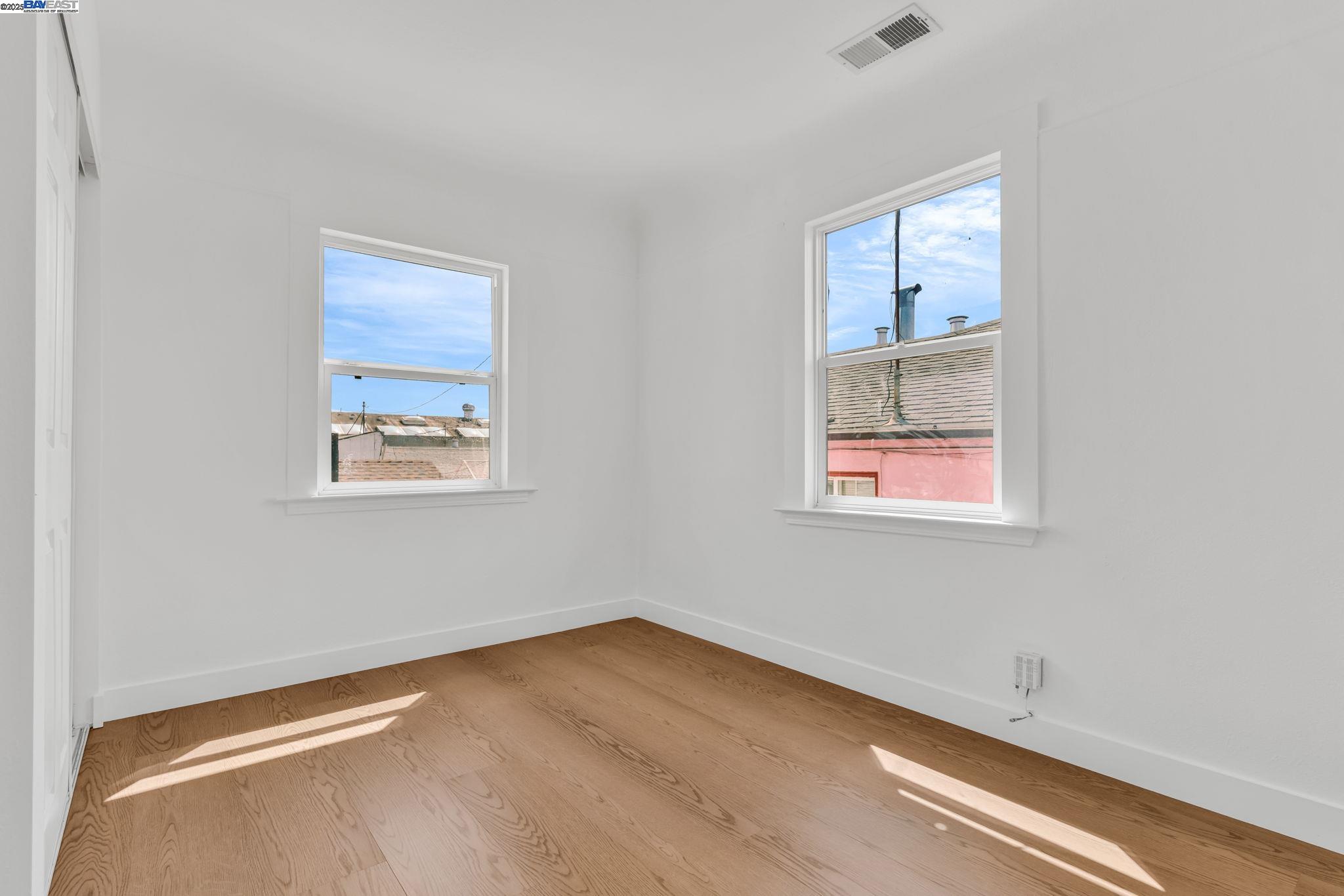 Detail Gallery Image 15 of 26 For 1530 36th Ave, Oakland,  CA 94601 - 2 Beds | 1 Baths