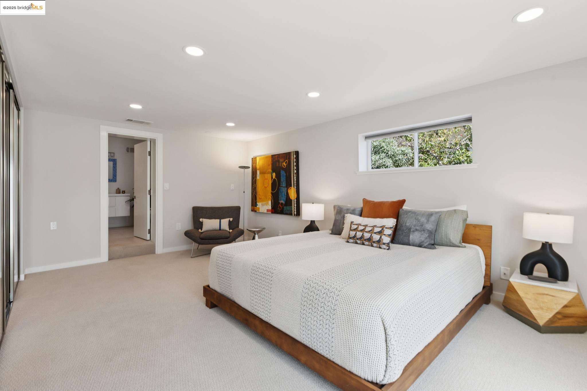 Detail Gallery Image 34 of 60 For 857 Sea View Dr., El Cerrito,  CA 94530 - 3 Beds | 2 Baths