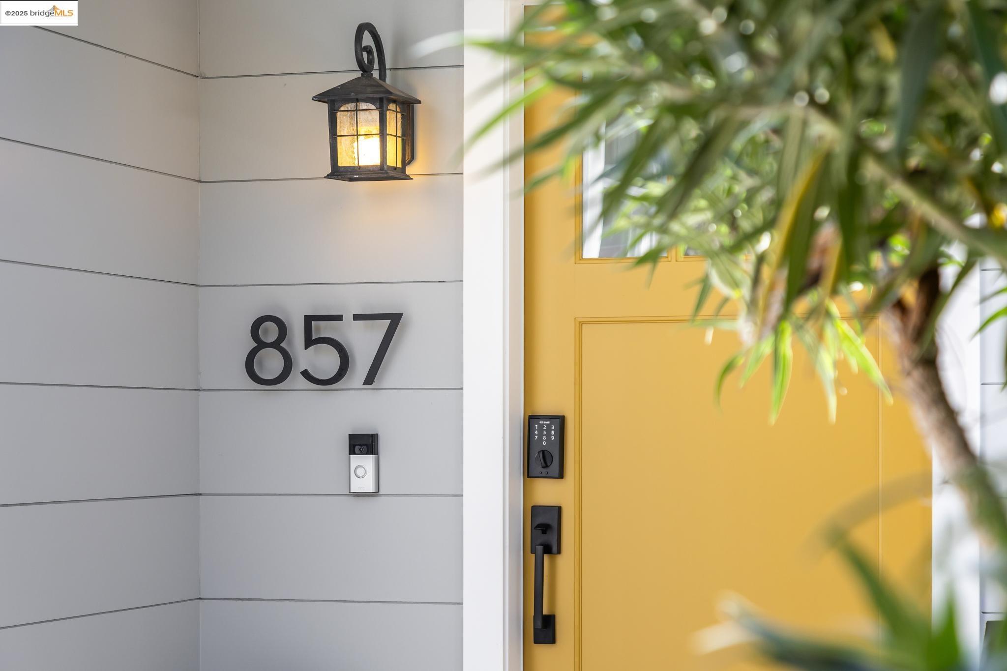 Detail Gallery Image 5 of 60 For 857 Sea View Dr., El Cerrito,  CA 94530 - 3 Beds | 2 Baths