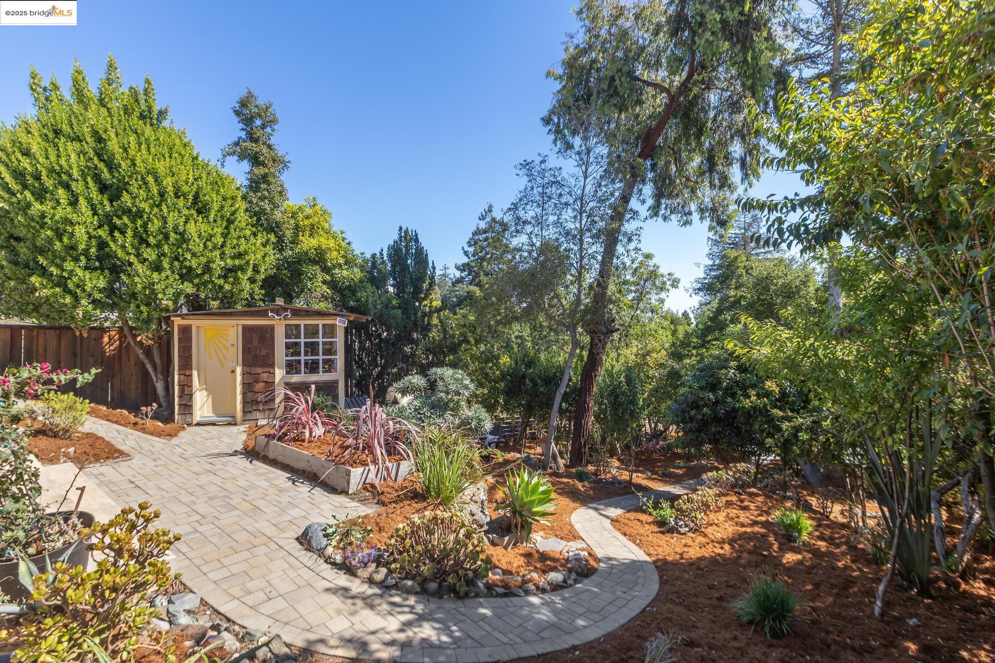 Detail Gallery Image 49 of 60 For 857 Sea View Dr., El Cerrito,  CA 94530 - 3 Beds | 2 Baths