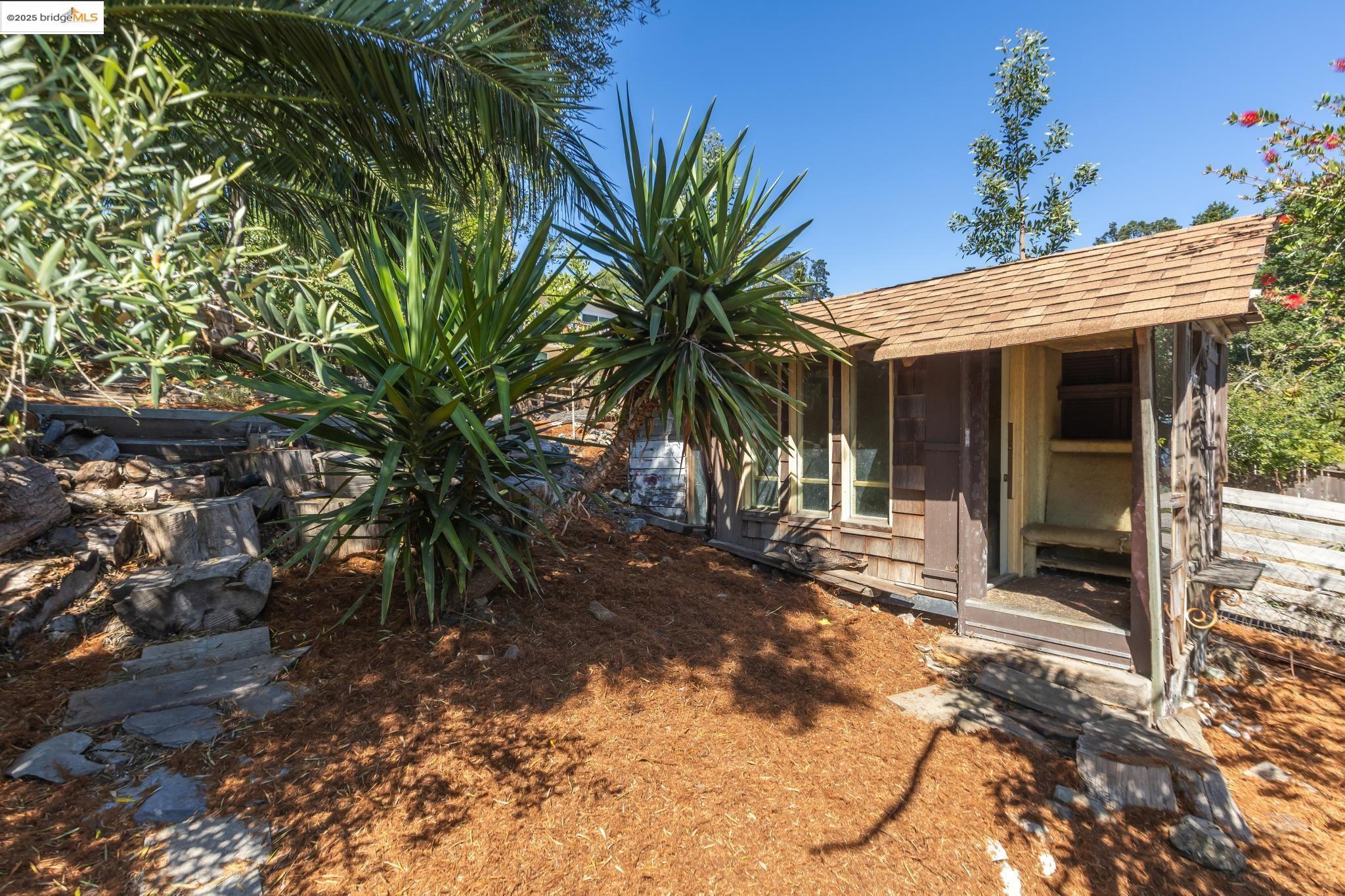 Detail Gallery Image 55 of 60 For 857 Sea View Dr., El Cerrito,  CA 94530 - 3 Beds | 2 Baths