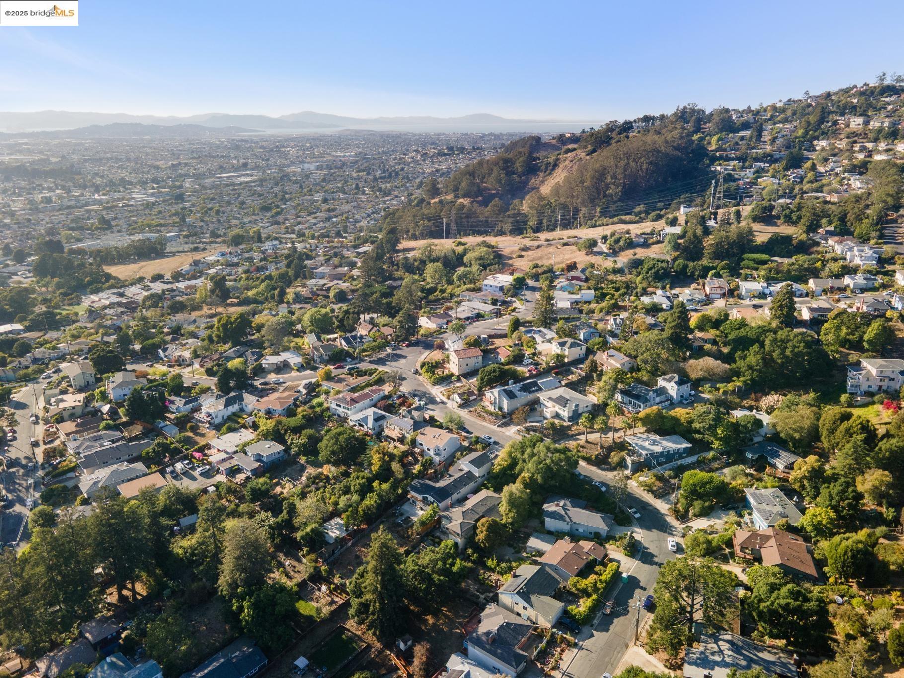 Detail Gallery Image 58 of 60 For 857 Sea View Dr., El Cerrito,  CA 94530 - 3 Beds | 2 Baths