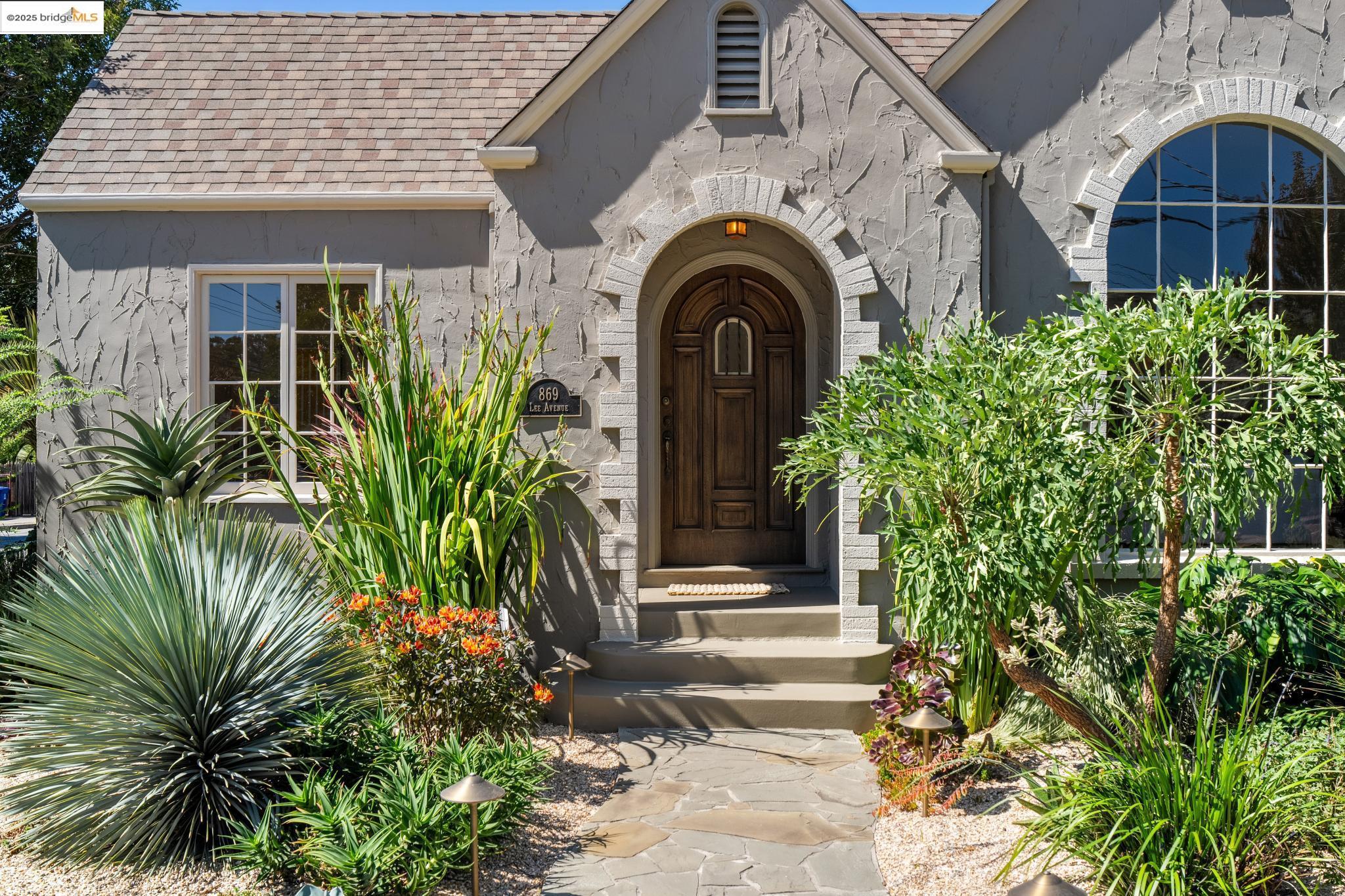 Detail Gallery Image 2 of 60 For 869 Lee Ave, San Leandro,  CA 94577 - 3 Beds | 2/1 Baths