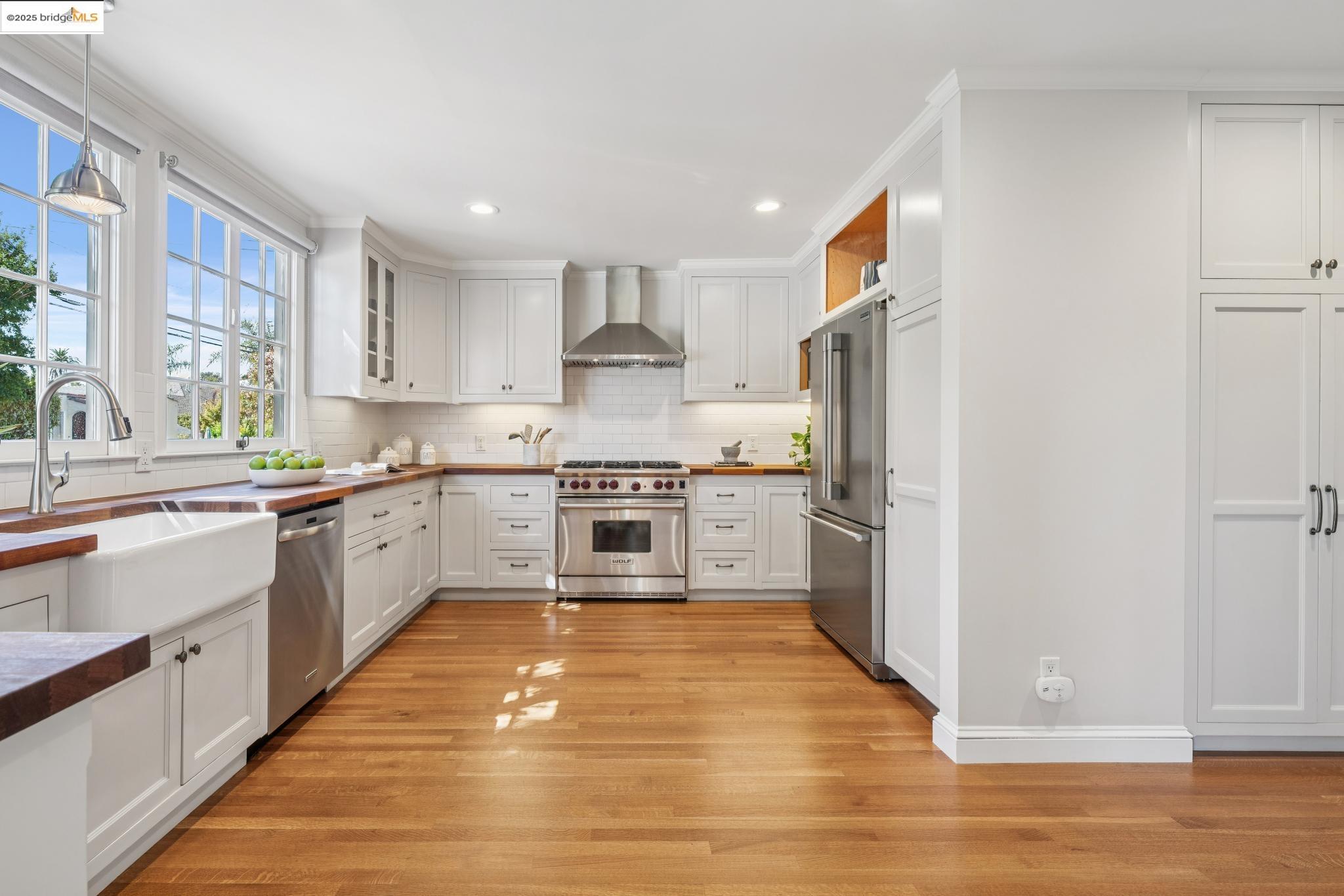 Detail Gallery Image 16 of 60 For 869 Lee Ave, San Leandro,  CA 94577 - 3 Beds | 2/1 Baths