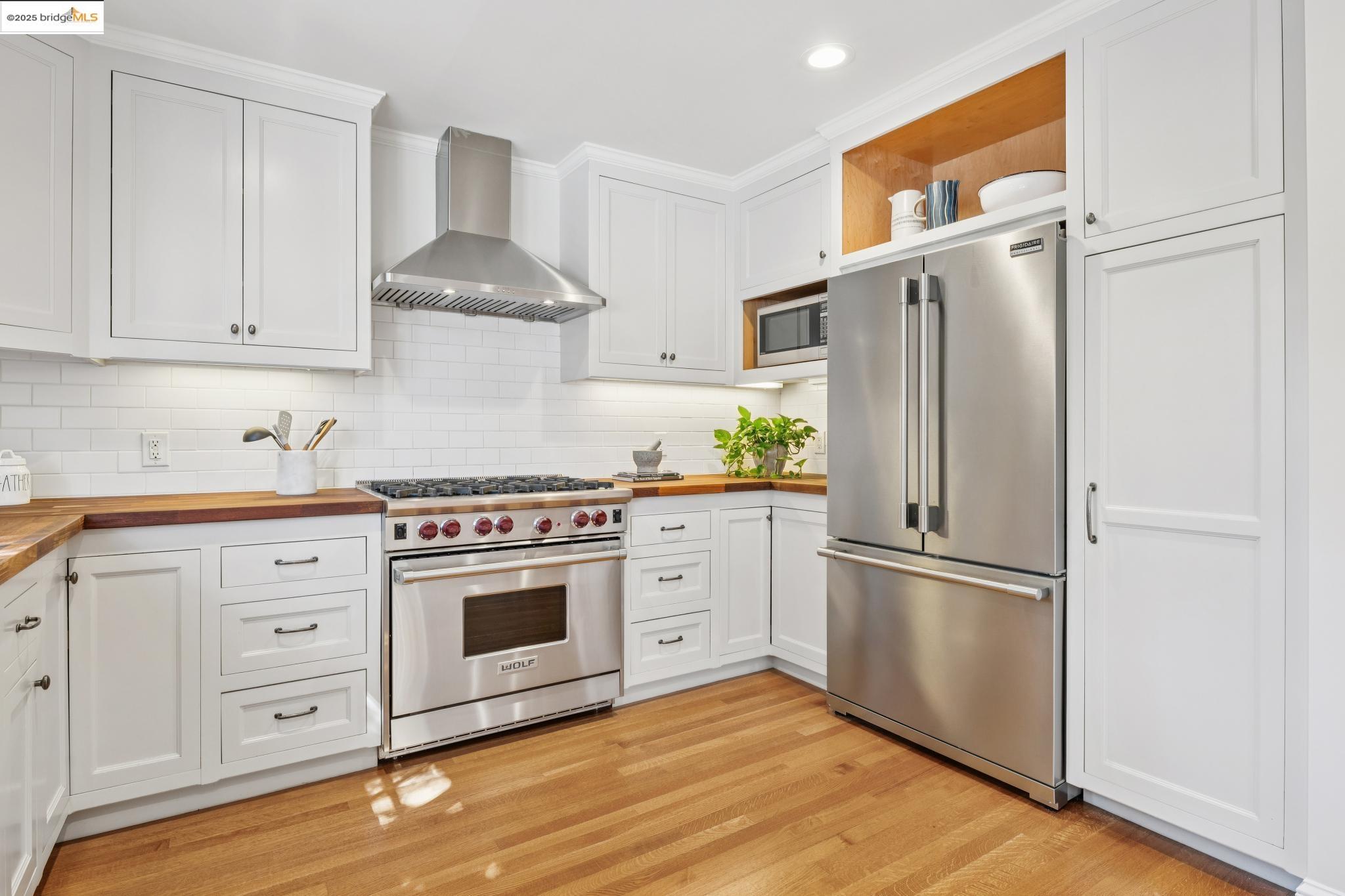 Detail Gallery Image 19 of 60 For 869 Lee Ave, San Leandro,  CA 94577 - 3 Beds | 2/1 Baths