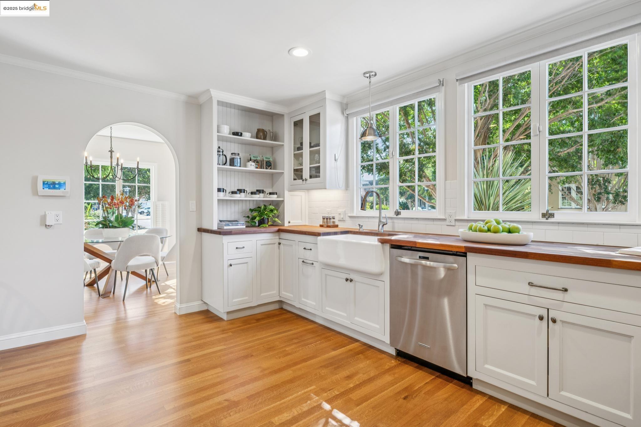 Detail Gallery Image 22 of 60 For 869 Lee Ave, San Leandro,  CA 94577 - 3 Beds | 2/1 Baths