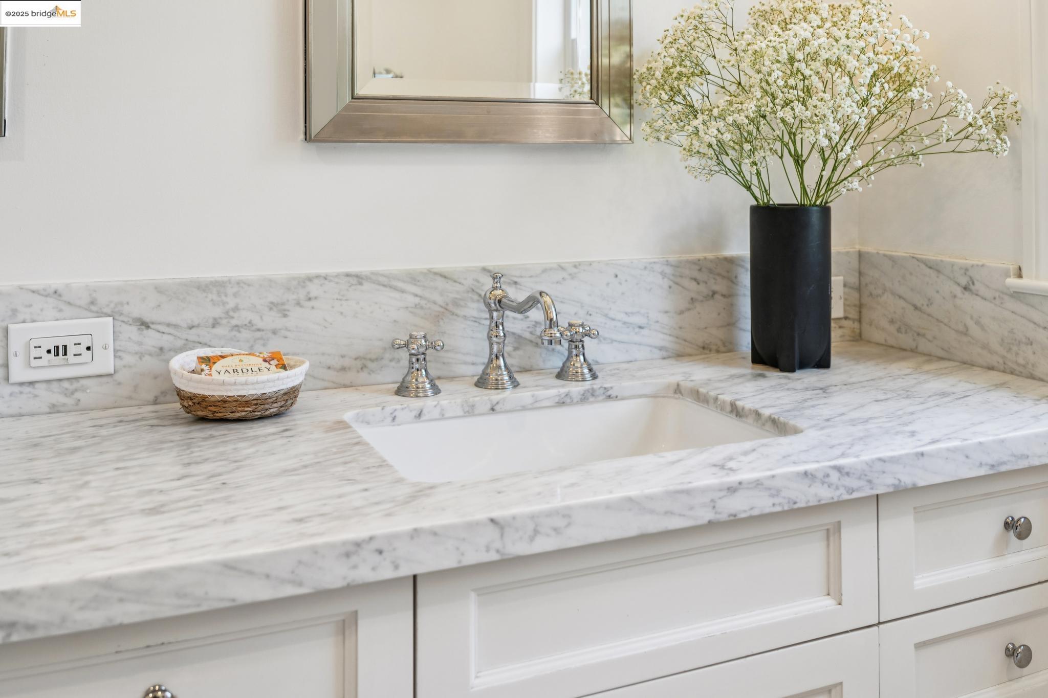 Detail Gallery Image 33 of 60 For 869 Lee Ave, San Leandro,  CA 94577 - 3 Beds | 2/1 Baths