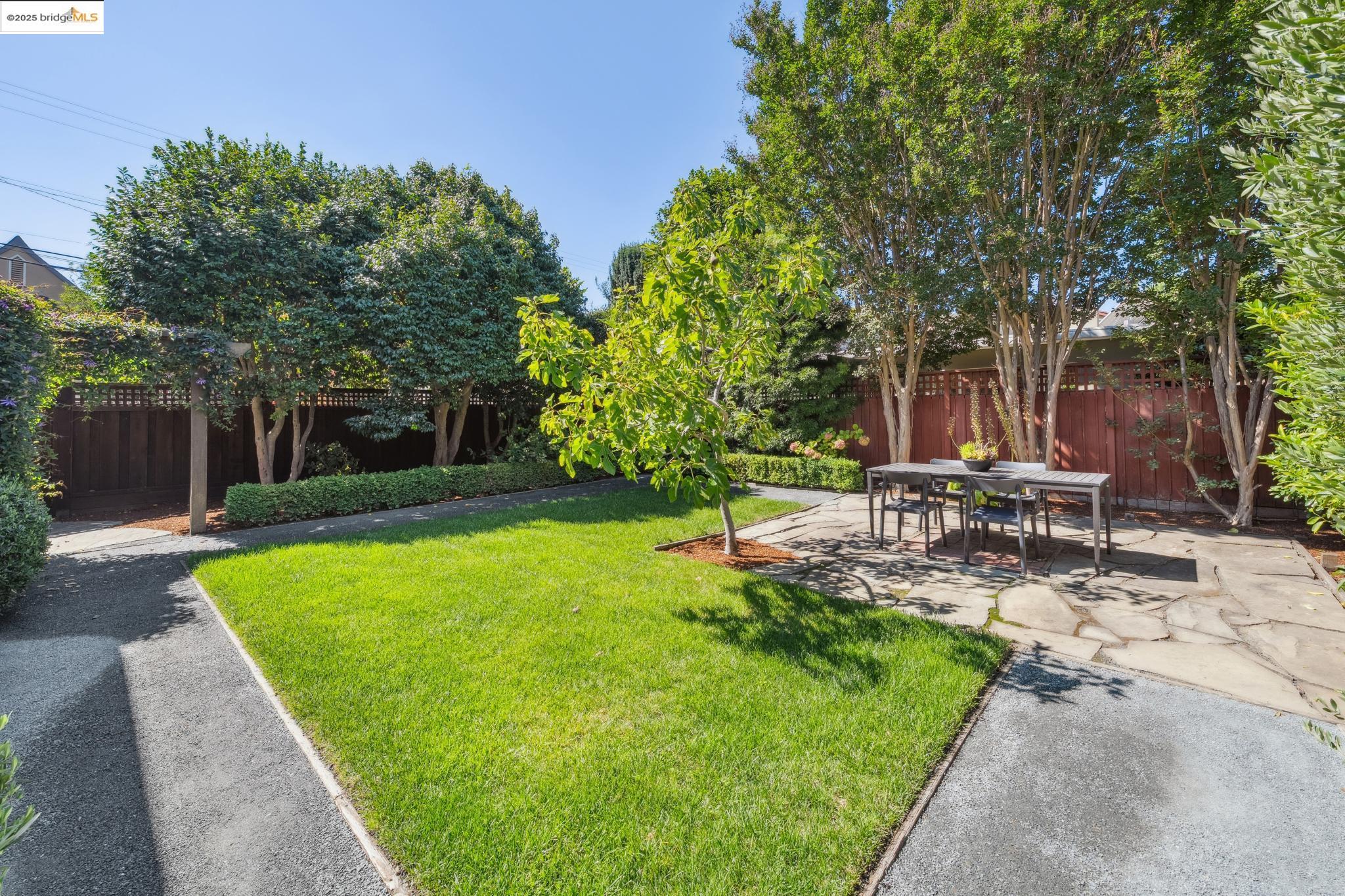 Detail Gallery Image 46 of 60 For 869 Lee Ave, San Leandro,  CA 94577 - 3 Beds | 2/1 Baths