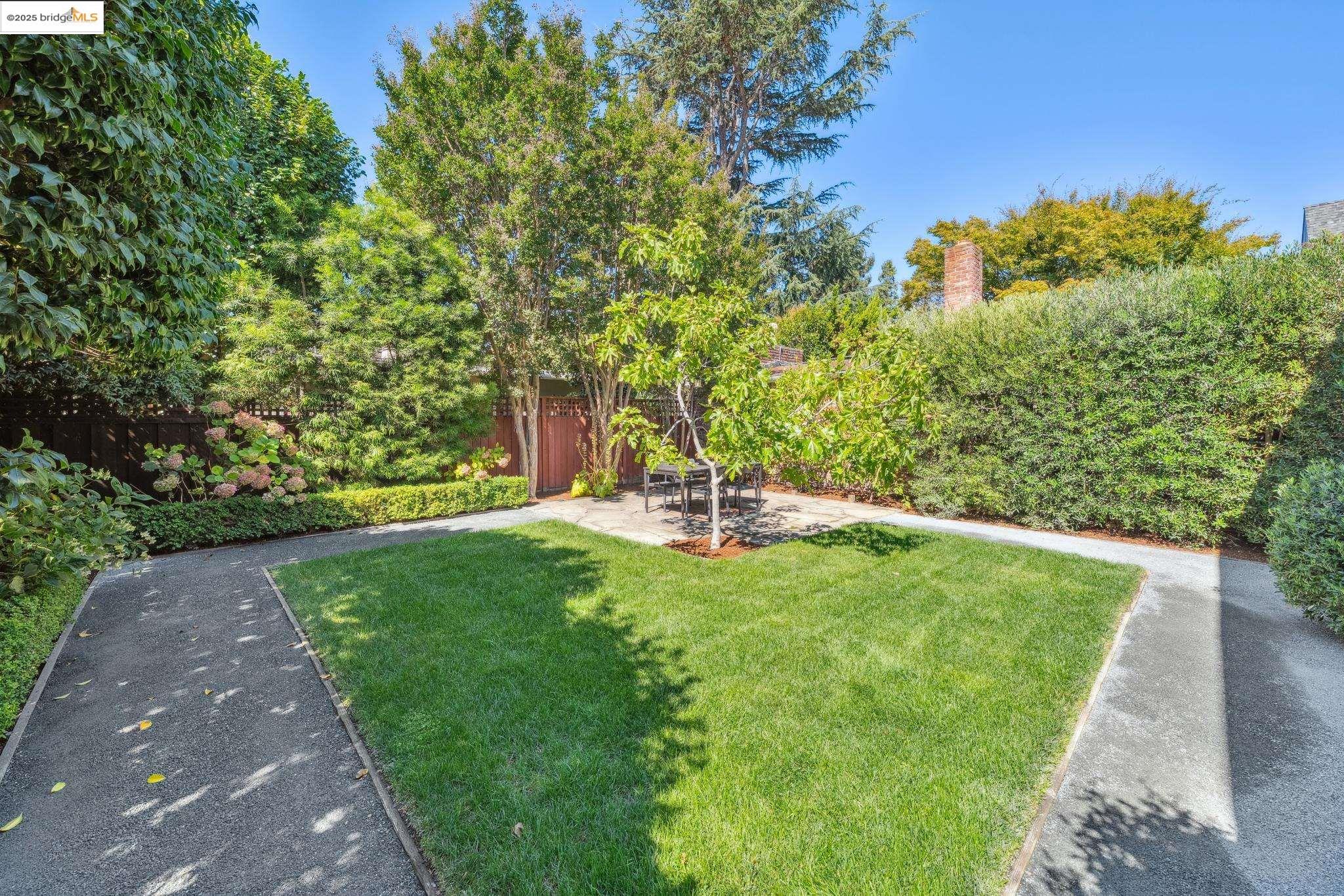 Detail Gallery Image 50 of 60 For 869 Lee Ave, San Leandro,  CA 94577 - 3 Beds | 2/1 Baths