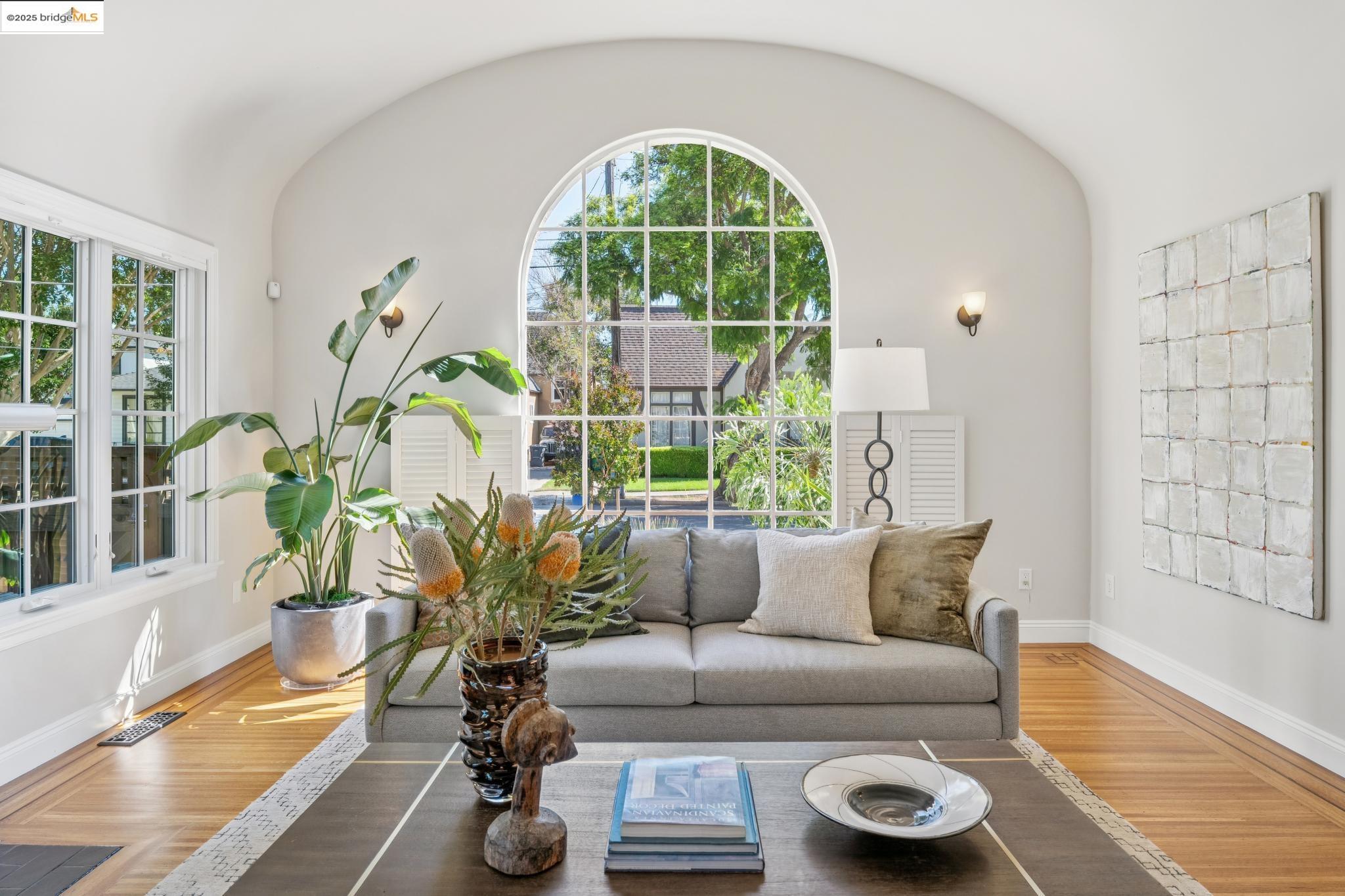 Detail Gallery Image 6 of 60 For 869 Lee Ave, San Leandro,  CA 94577 - 3 Beds | 2/1 Baths