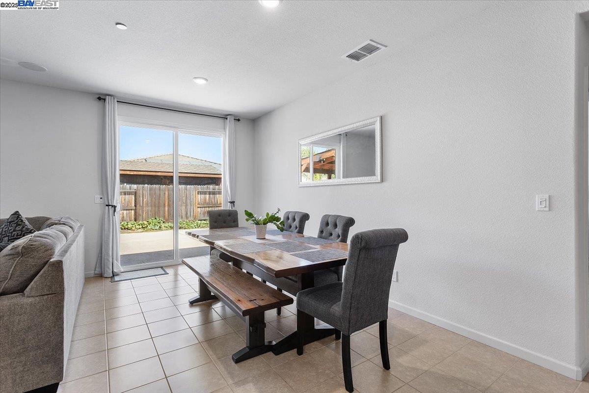 Detail Gallery Image 17 of 22 For 407 Sacramento St, Lathrop,  CA 95330 - 4 Beds | 2 Baths
