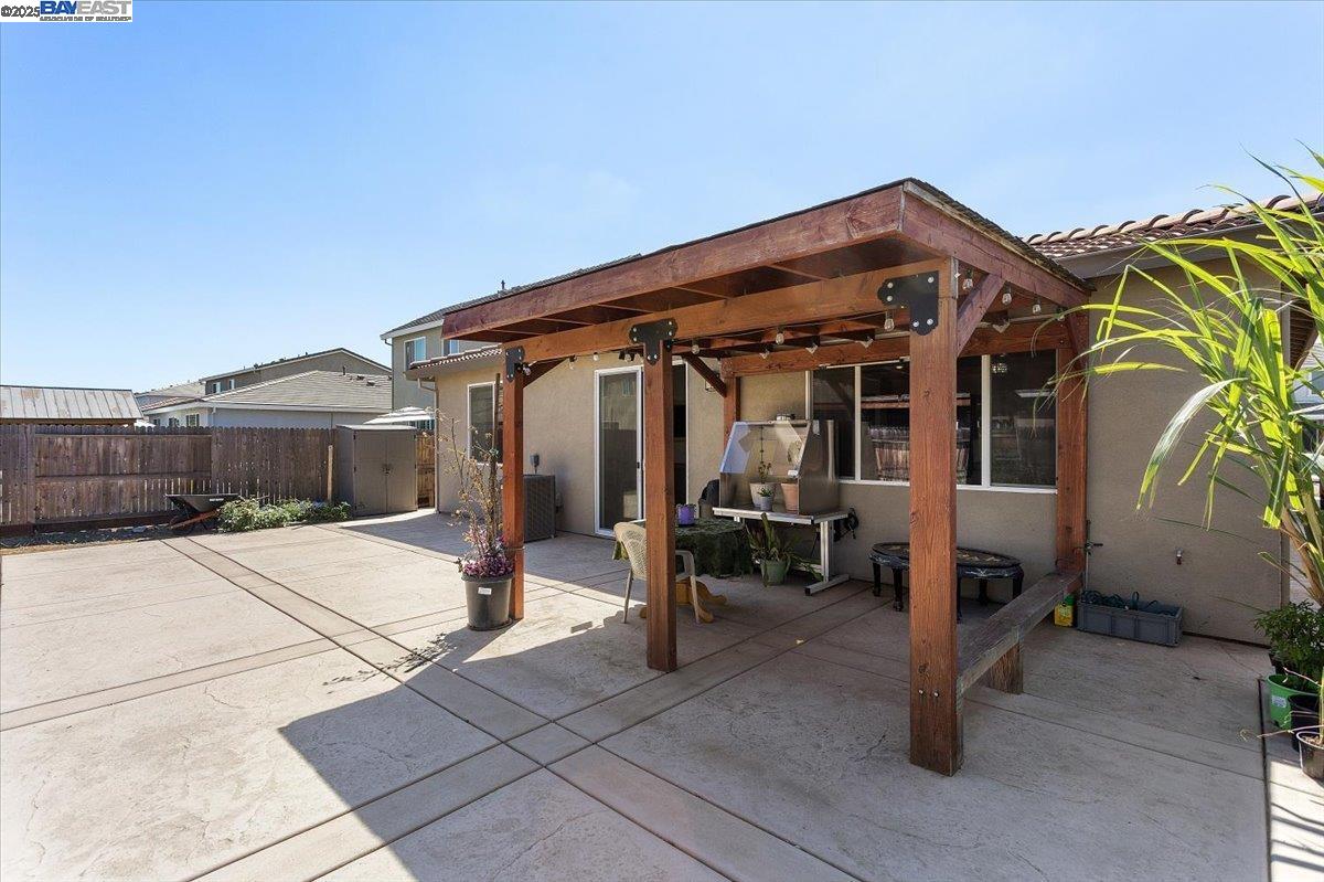 Detail Gallery Image 22 of 22 For 407 Sacramento St, Lathrop,  CA 95330 - 4 Beds | 2 Baths