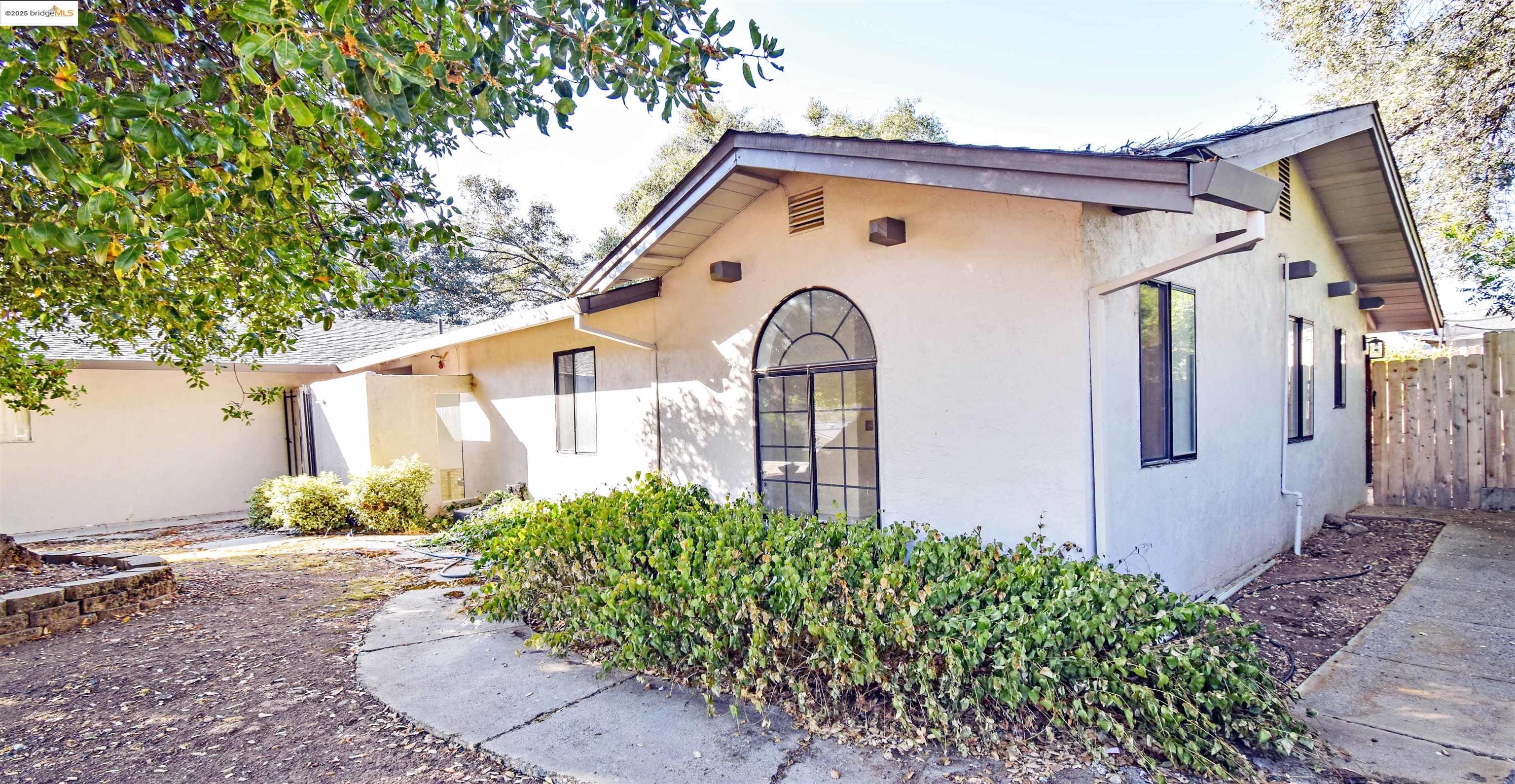 Detail Gallery Image 3 of 43 For 17448 Livermore Ct, Soulsbyville,  CA 95372 - 3 Beds | 2 Baths