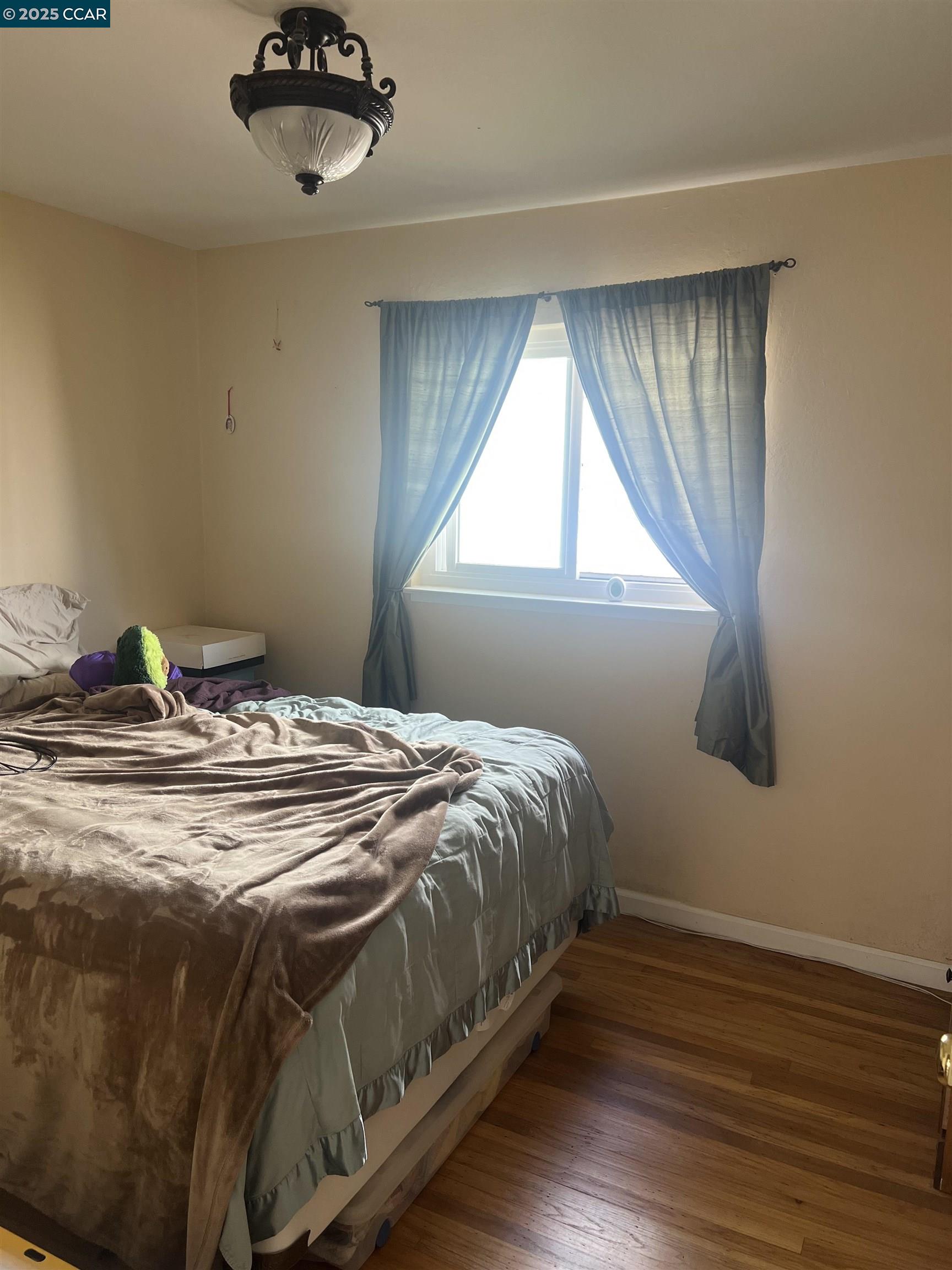 Detail Gallery Image 3 of 5 For 1840 Pullman St, San Pablo,  CA 94806 - 3 Beds | 1/1 Baths