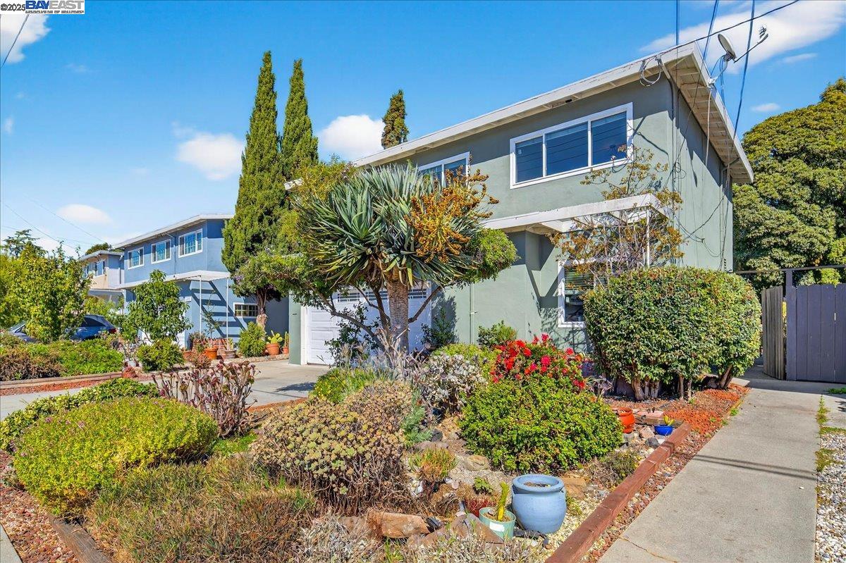 Detail Gallery Image 2 of 54 For 15356 Sullivan Ave, San Leandro,  CA 94579 - 4 Beds | 3 Baths