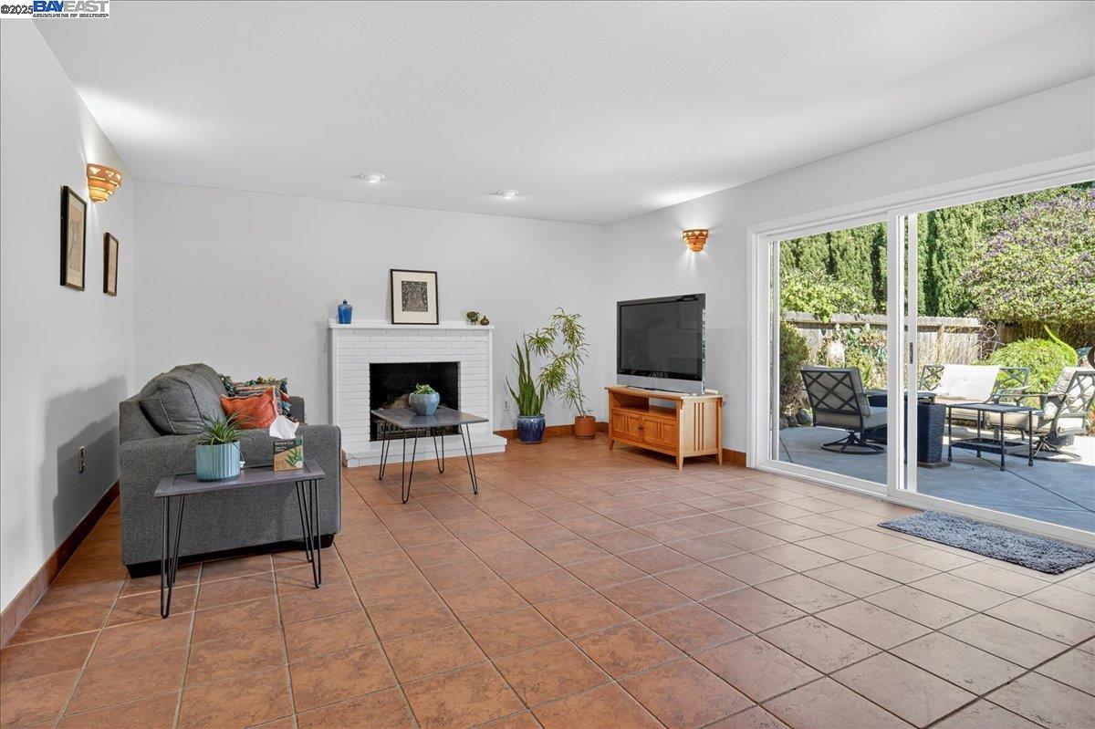 Detail Gallery Image 36 of 54 For 15356 Sullivan Ave, San Leandro,  CA 94579 - 4 Beds | 3 Baths