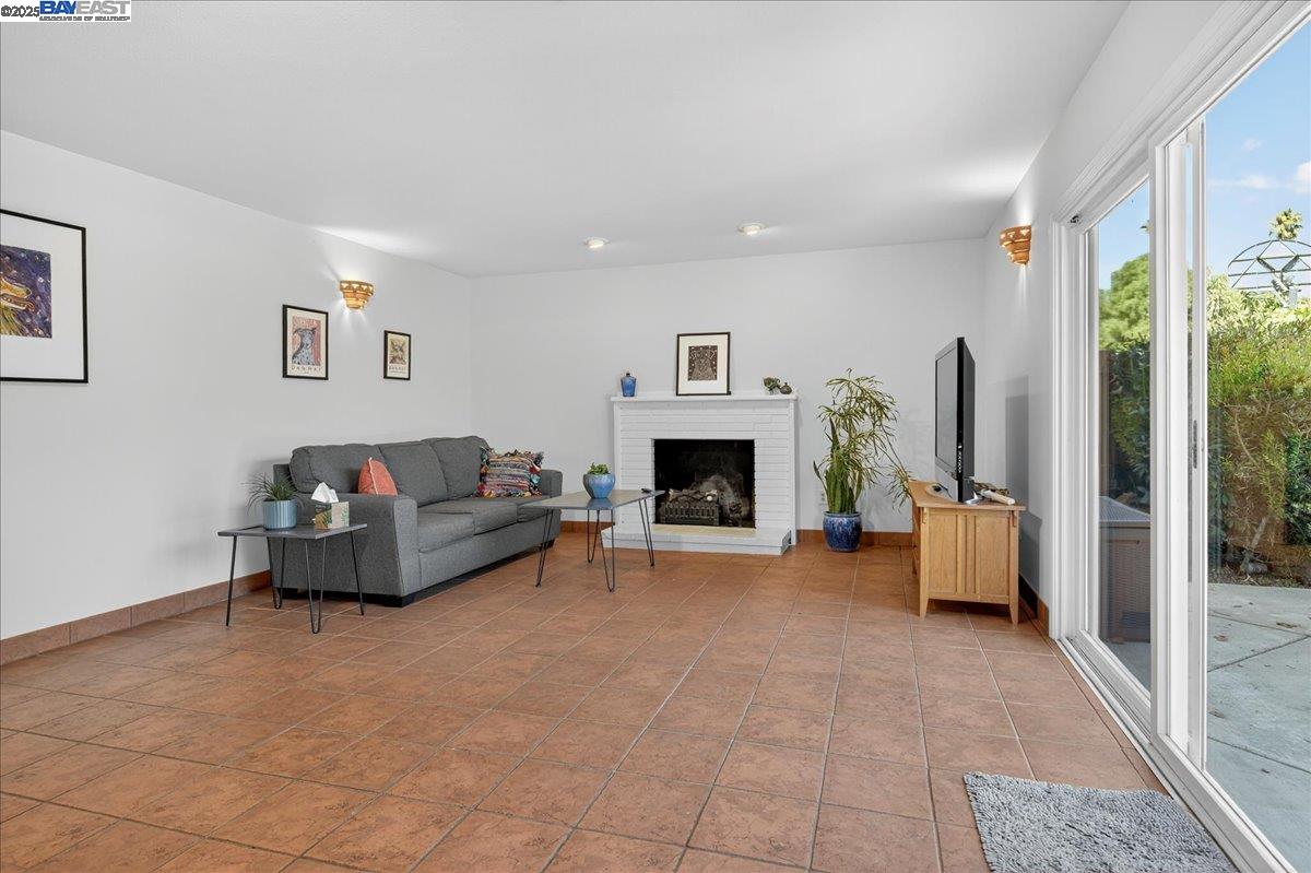 Detail Gallery Image 37 of 54 For 15356 Sullivan Ave, San Leandro,  CA 94579 - 4 Beds | 3 Baths