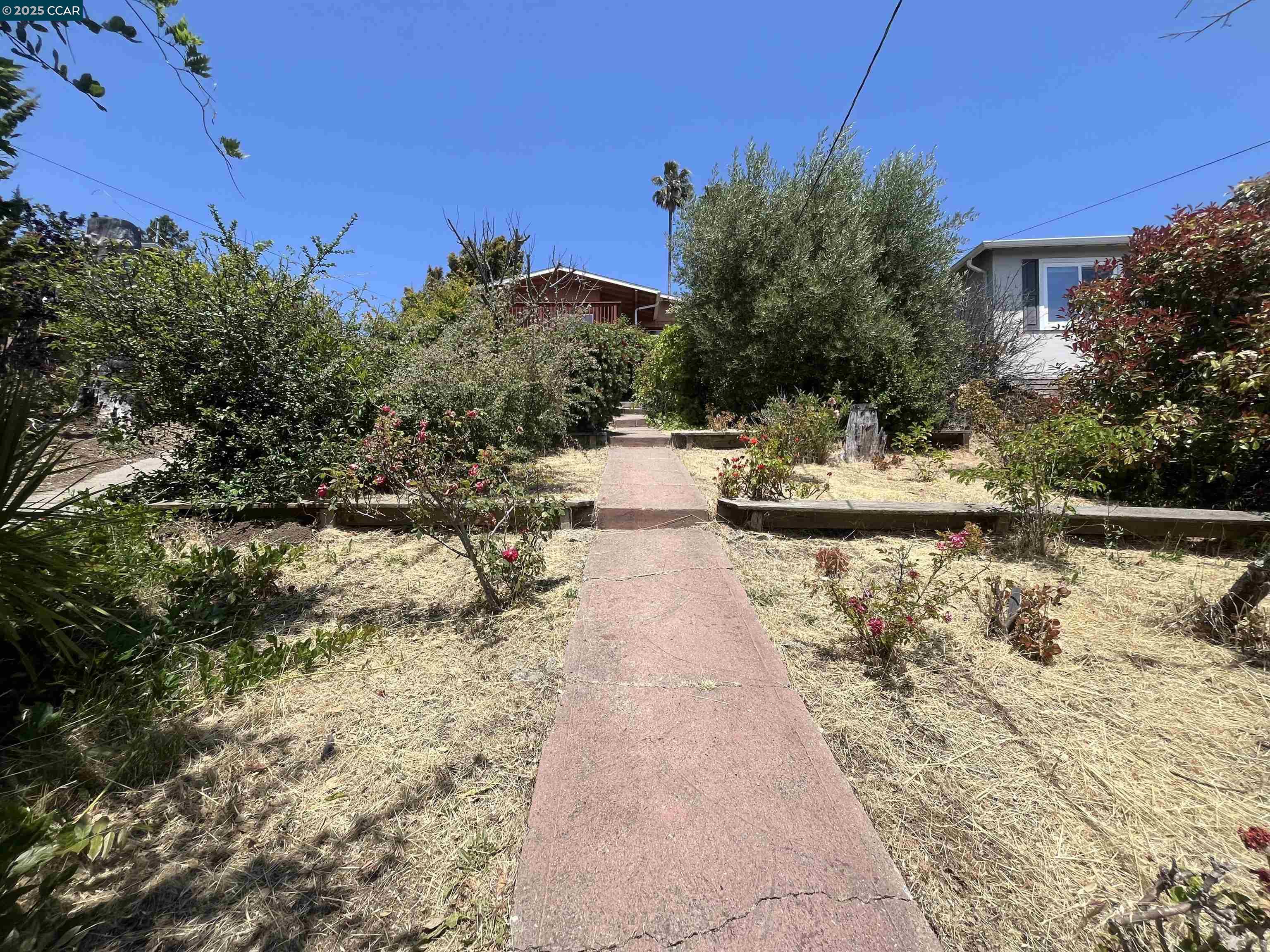Detail Gallery Image 29 of 48 For 7618 Sunkist Dr, Oakland,  CA 94605 - 3 Beds | 2 Baths