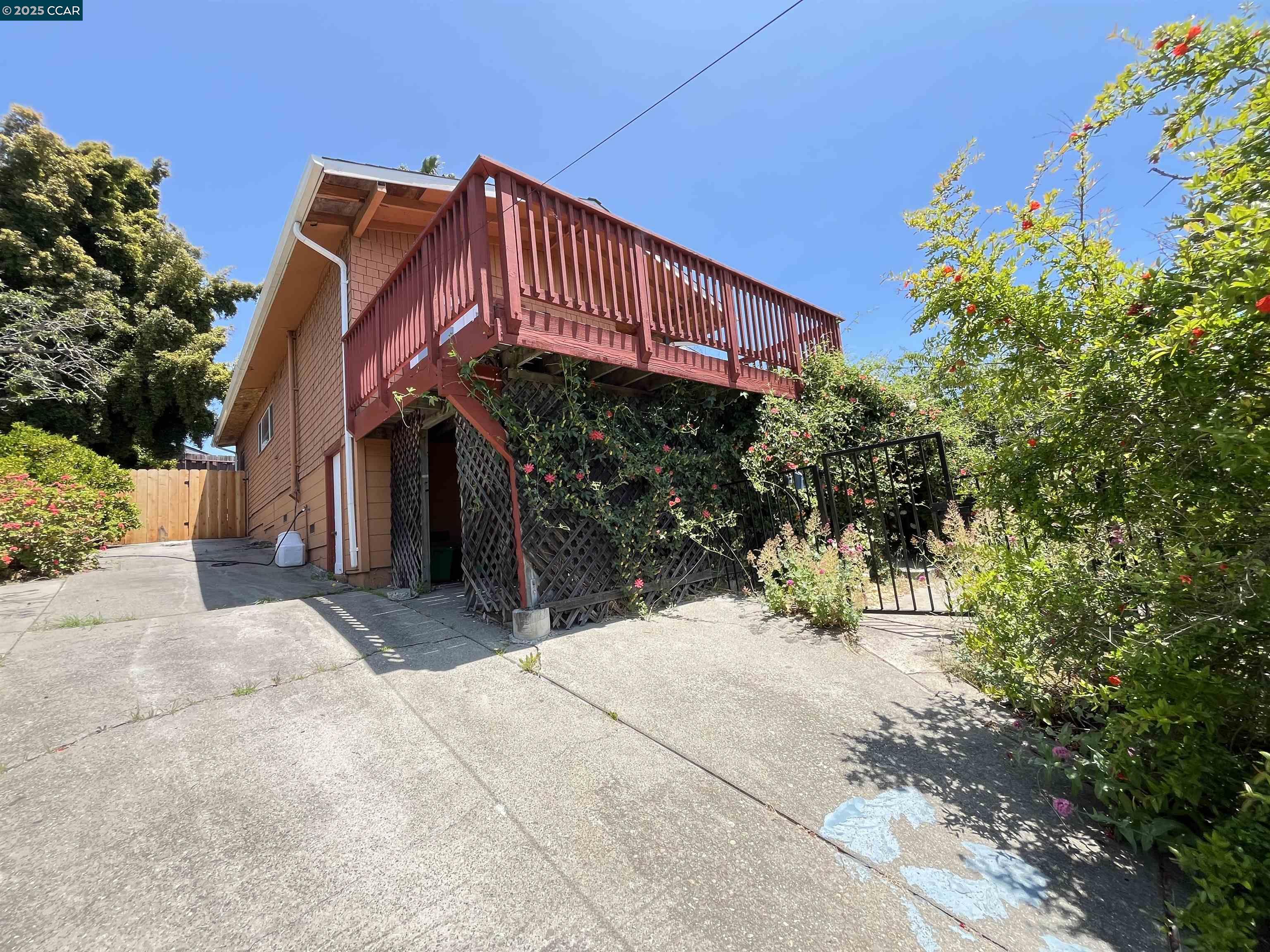 Detail Gallery Image 47 of 48 For 7618 Sunkist Dr, Oakland,  CA 94605 - 3 Beds | 2 Baths