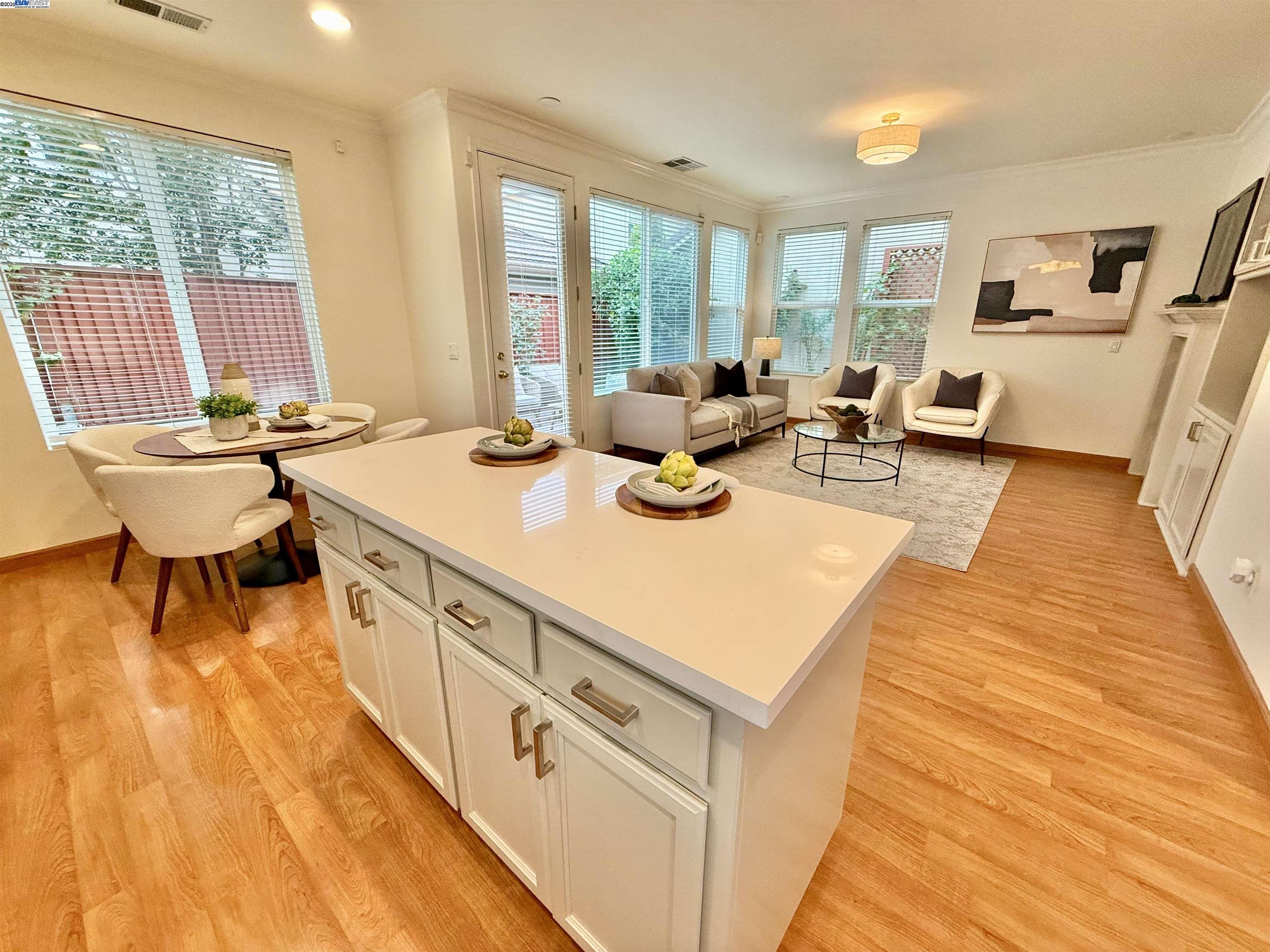 Detail Gallery Image 16 of 51 For 2712 Chocolate St, Pleasanton,  CA 94588 - 4 Beds | 2/1 Baths