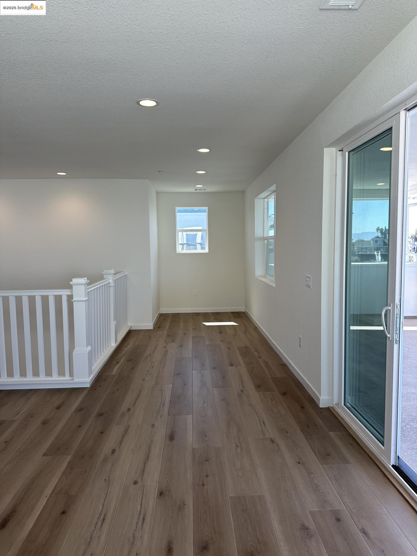 Detail Gallery Image 19 of 27 For 667 Point Place, Bethel Island,  CA 94511 - 4 Beds | 4/1 Baths