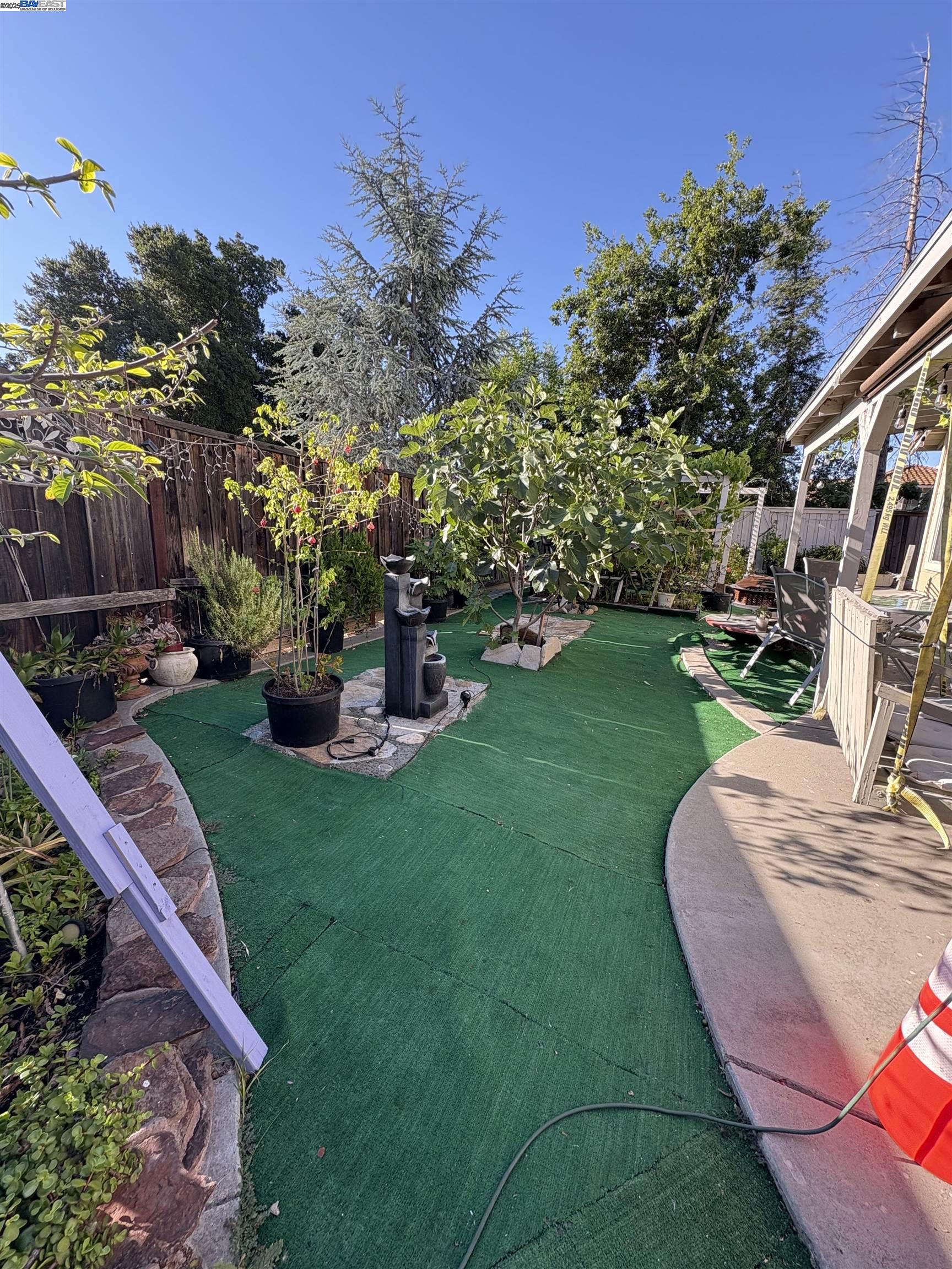 Detail Gallery Image 8 of 51 For 4800 Snowmass Peak Ct, Antioch,  CA 94531 - 4 Beds | 3 Baths