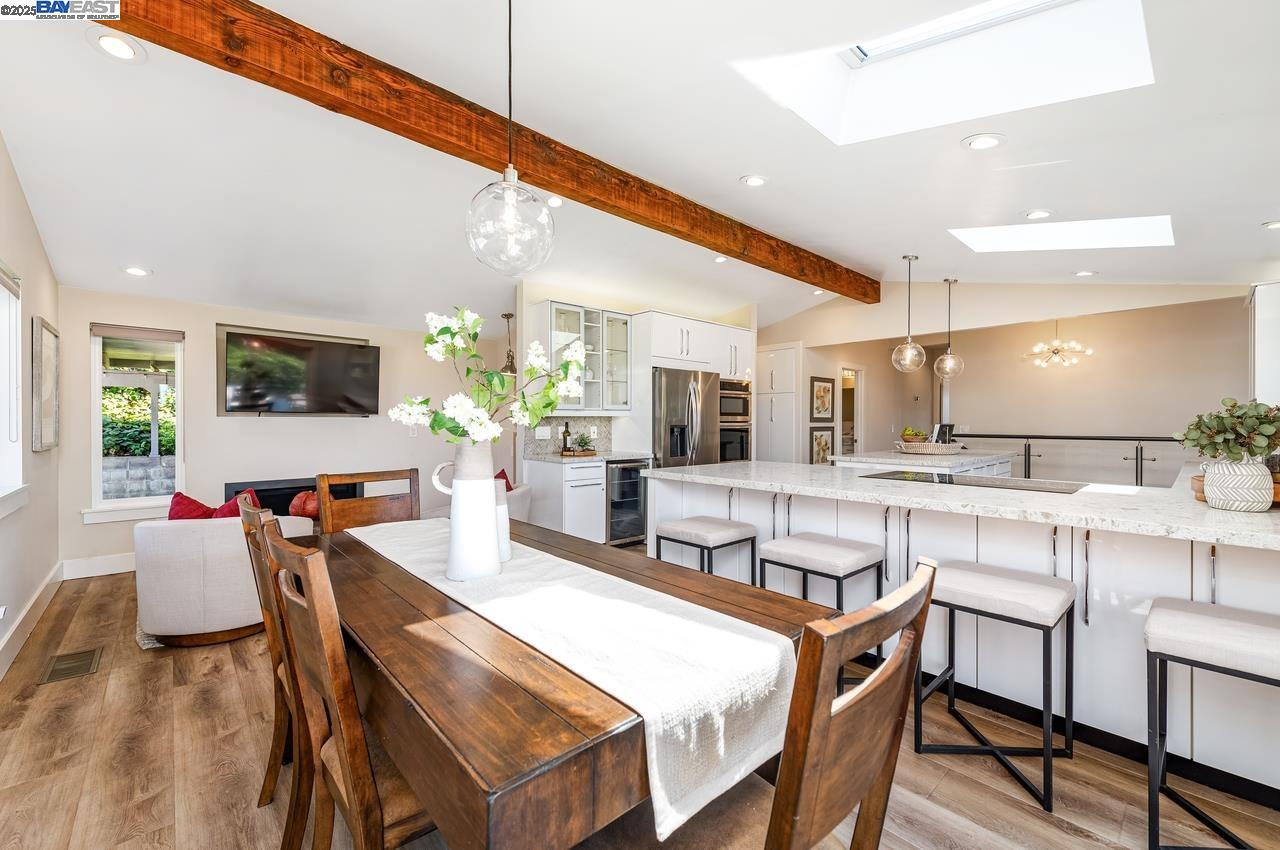 Detail Gallery Image 23 of 60 For 825 Abbie St, Pleasanton,  CA 94566 - 4 Beds | 3/1 Baths