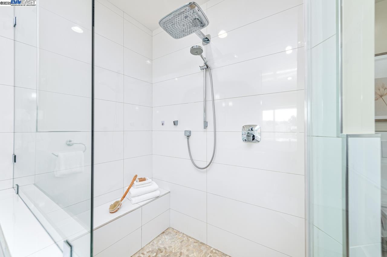 Detail Gallery Image 33 of 60 For 825 Abbie St, Pleasanton,  CA 94566 - 4 Beds | 3/1 Baths
