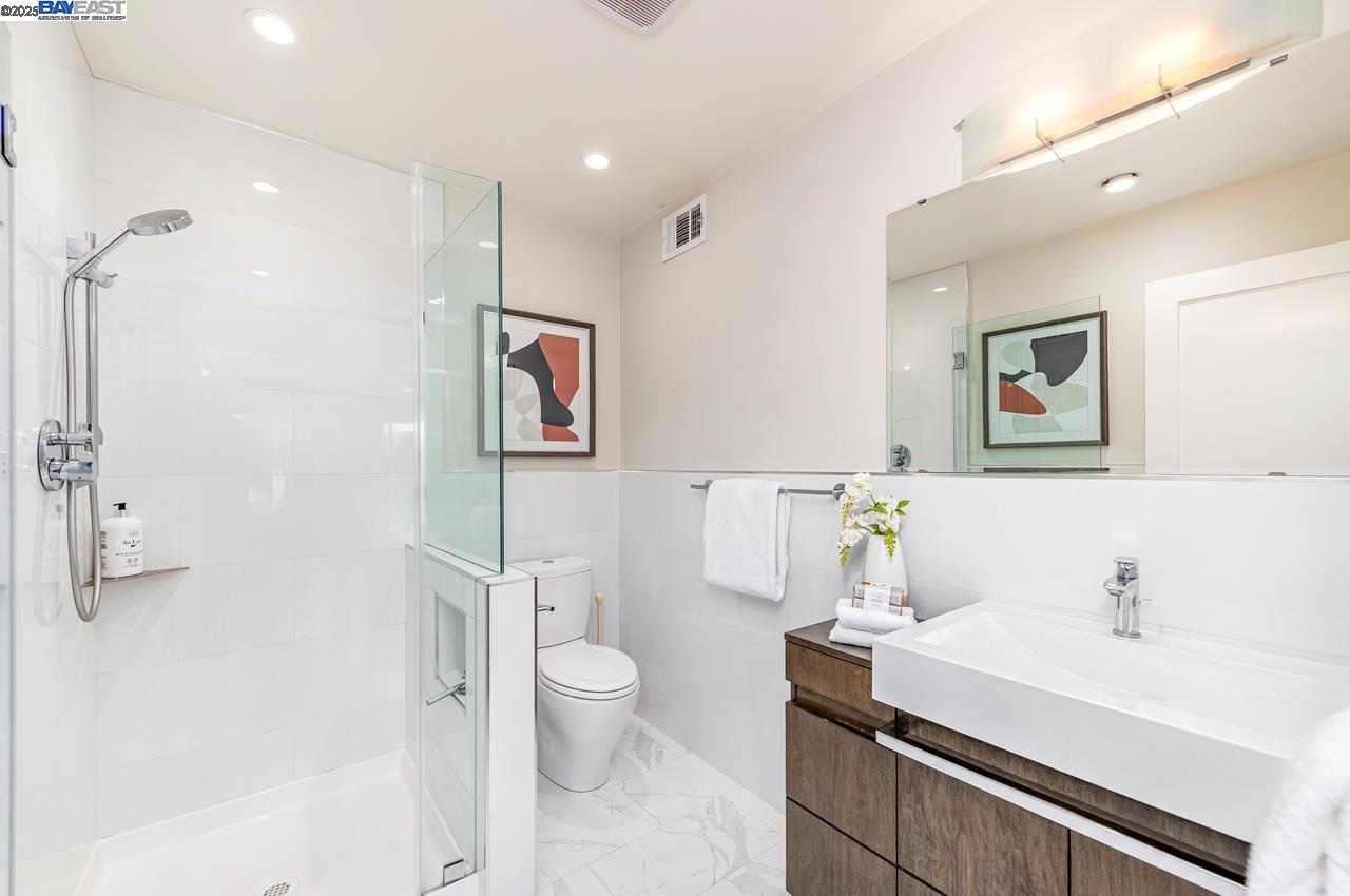 Detail Gallery Image 36 of 60 For 825 Abbie St, Pleasanton,  CA 94566 - 4 Beds | 3/1 Baths