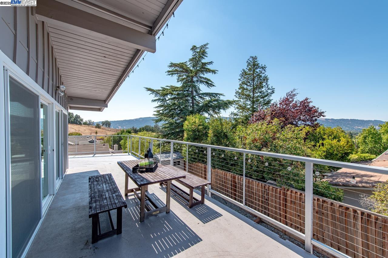 Detail Gallery Image 46 of 60 For 825 Abbie St, Pleasanton,  CA 94566 - 4 Beds | 3/1 Baths