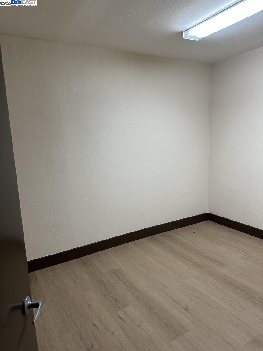 Detail Gallery Image 2 of 8 For 971 B St, Hayward,  CA 94541 - – Beds | – Baths