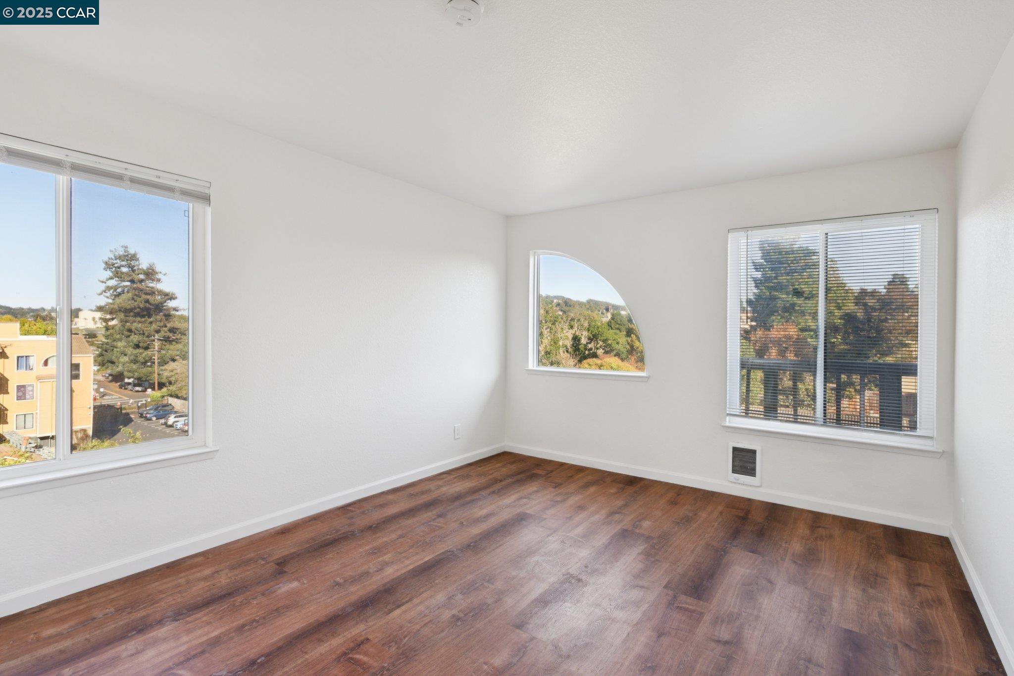 Photo #13: 41111775 Listing: Photo #13