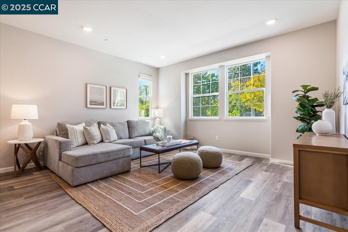 Photo #5: 41111776 Listing 