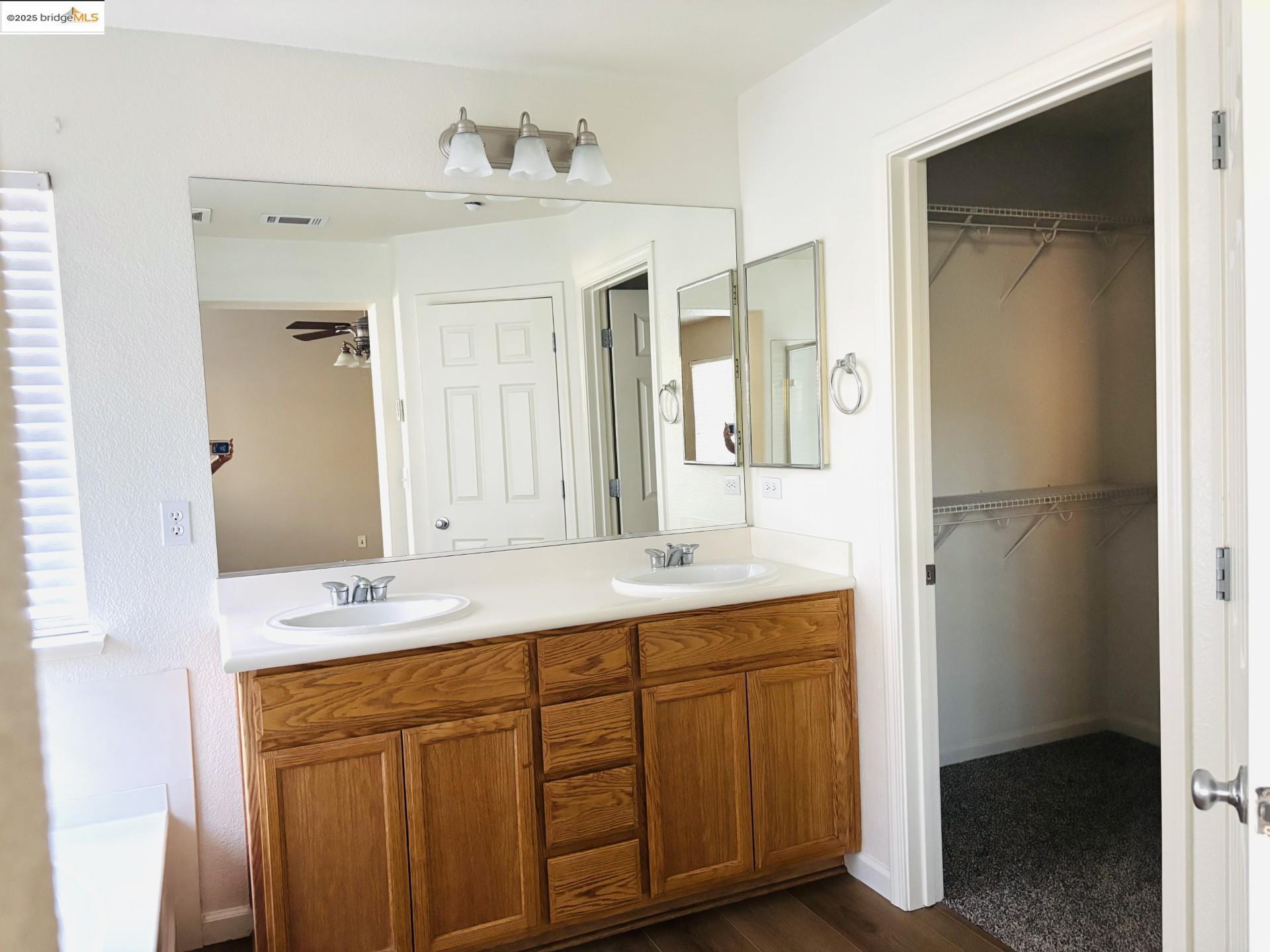 Detail Gallery Image 9 of 25 For 1267 Picadilly Ln, Brentwood,  CA 94513 - 4 Beds | 2/1 Baths