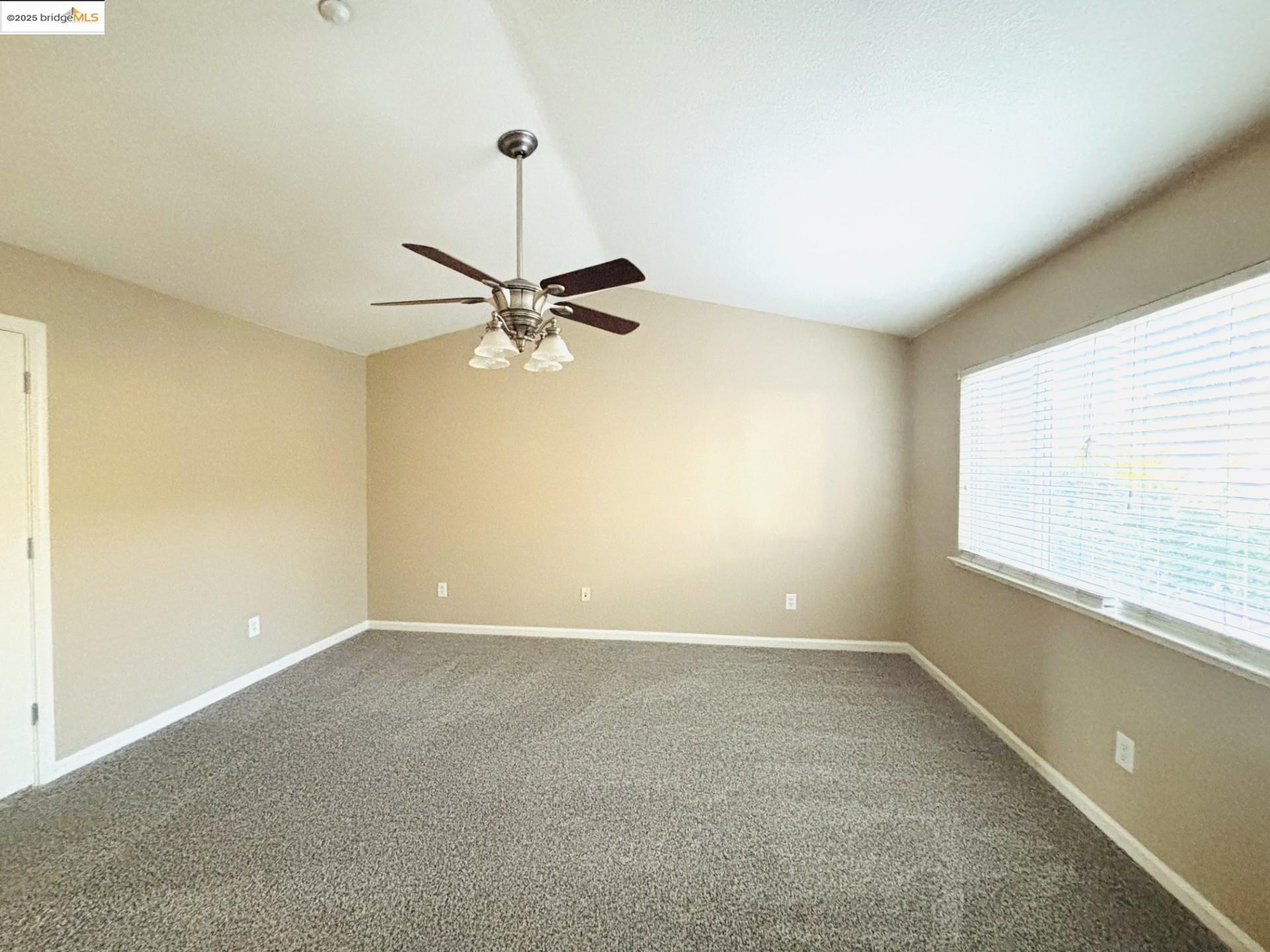 Detail Gallery Image 13 of 25 For 1267 Picadilly Ln, Brentwood,  CA 94513 - 4 Beds | 2/1 Baths